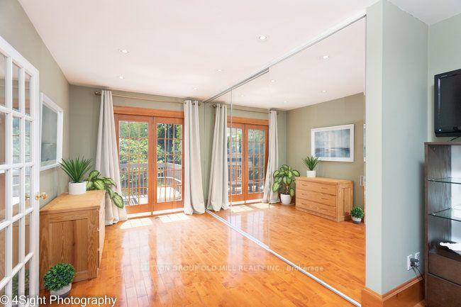 Photo 16 of 53 Savona Drive, Etobicoke, Alderwood — HOMEH