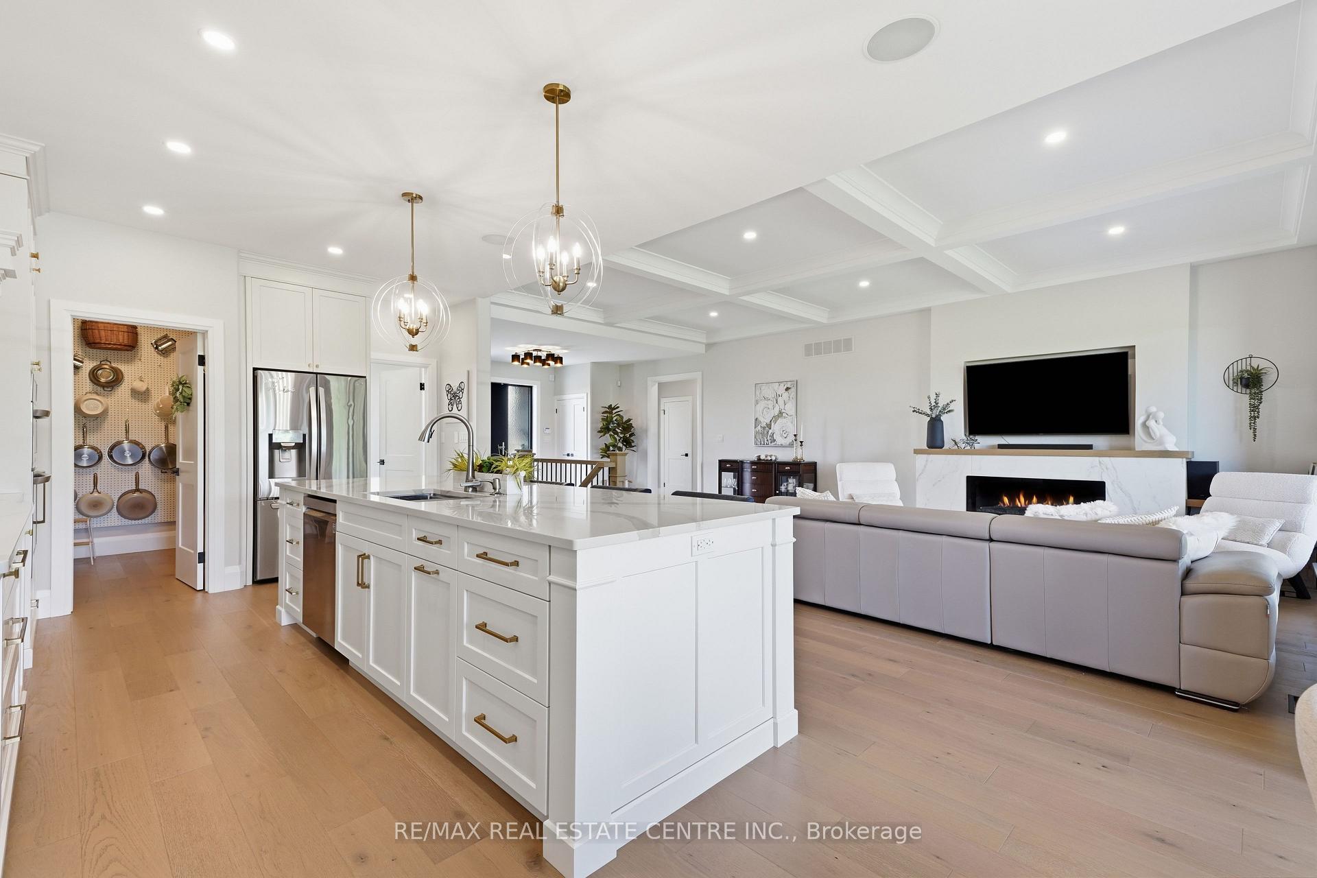 Photo 12 of Unit 7, 670 Bishopsgate Road, Brant, Paris — HOMEH