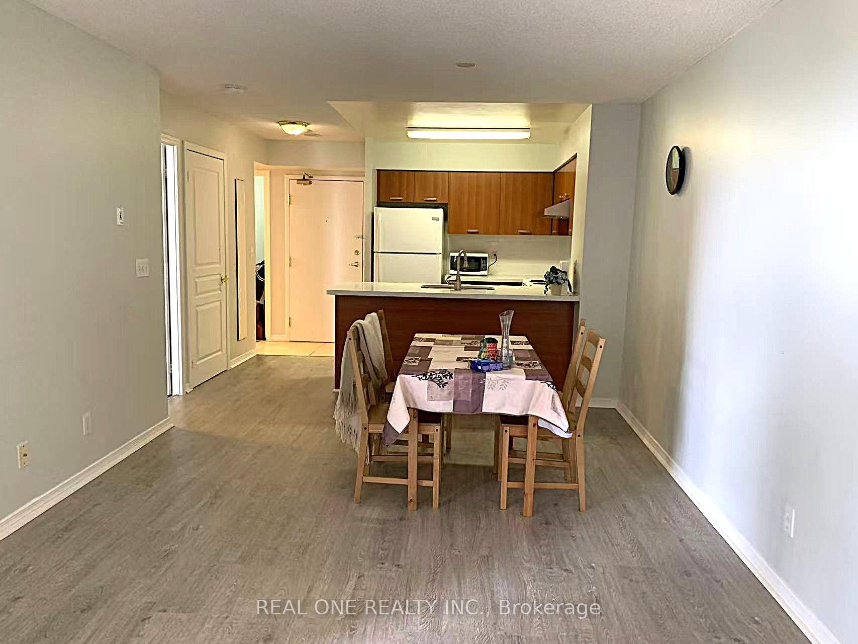 Photo 5 of Unit 1003, 55 Harrison Garden Boulevard, North York, Willowdale East — HOMEH