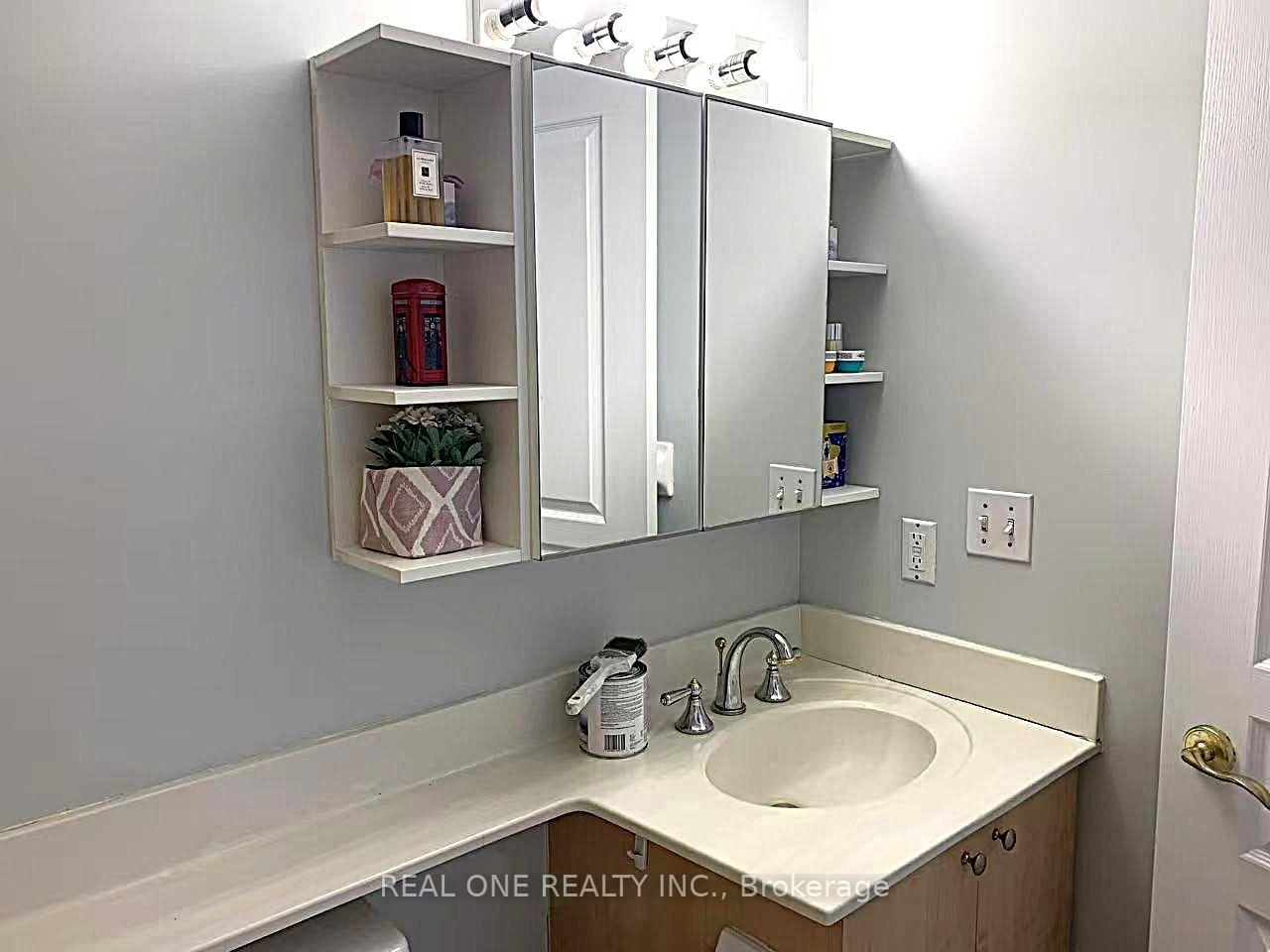 Photo 9 of Unit 1003, 55 Harrison Garden Boulevard, North York, Willowdale East — HOMEH