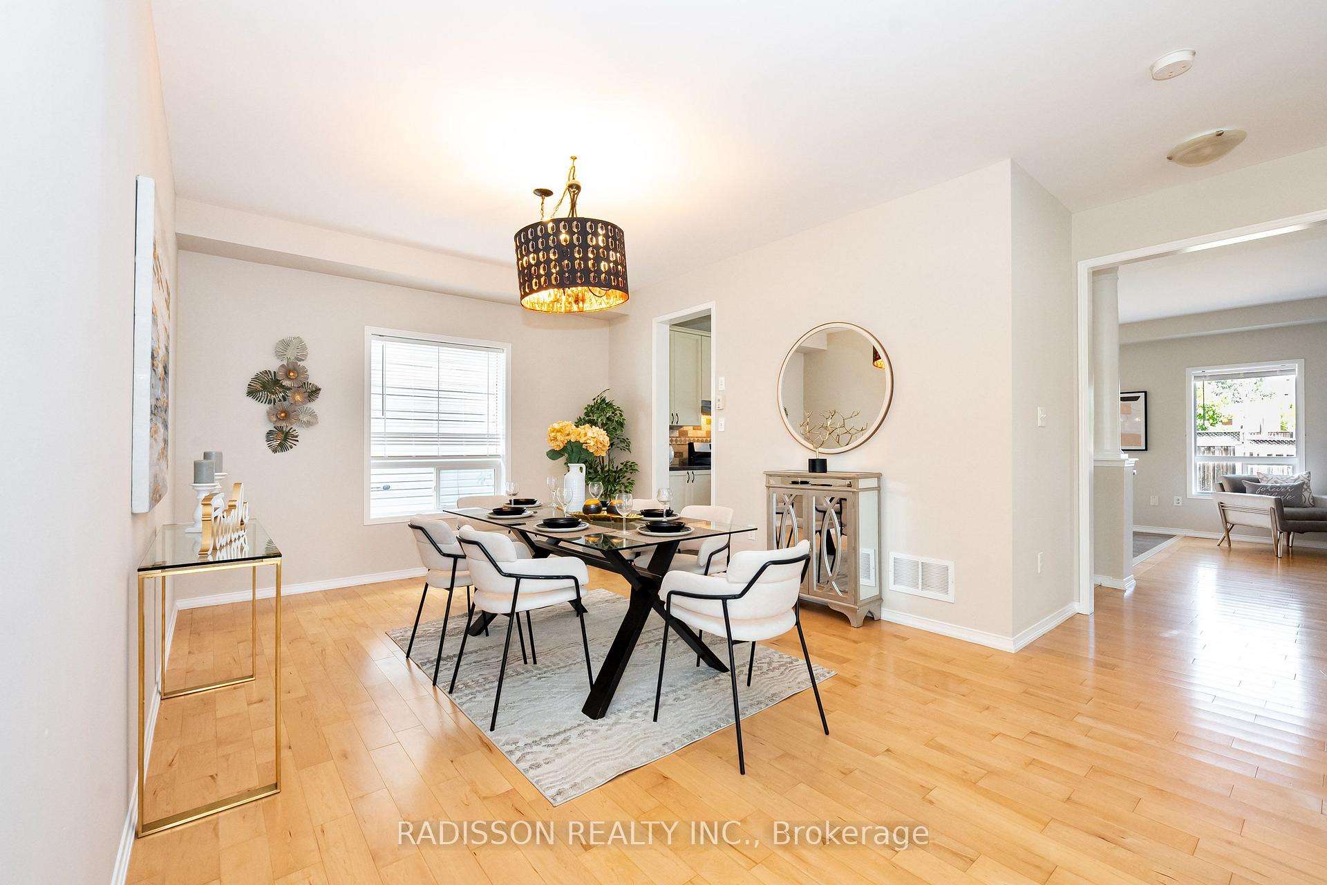 Photo 3 of 1679 Arborwood Drive, Oshawa, Taunton — HOMEH