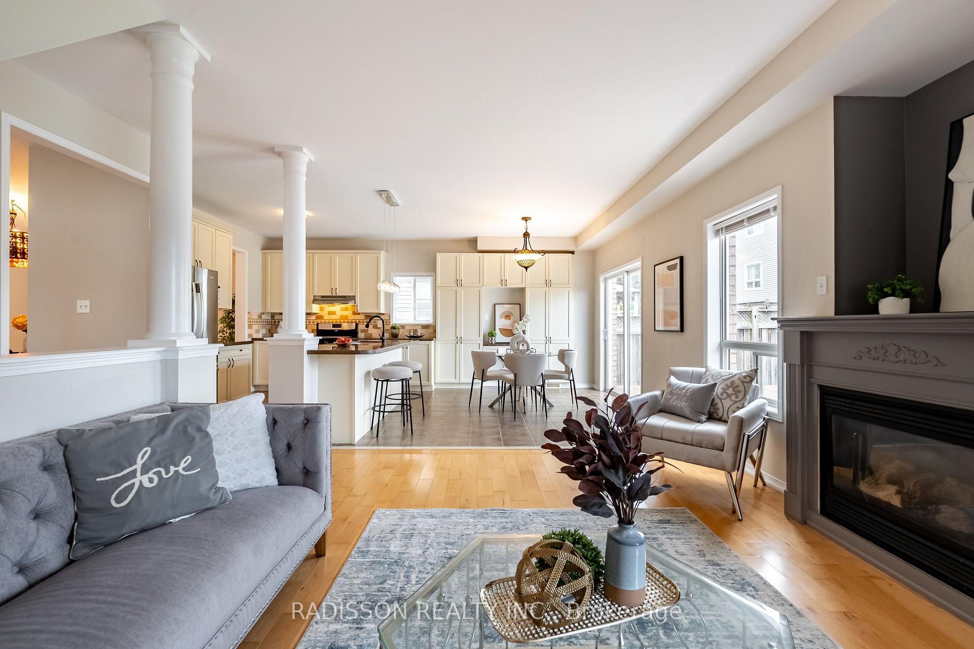 Photo 10 of 1679 Arborwood Drive, Oshawa, Taunton — HOMEH