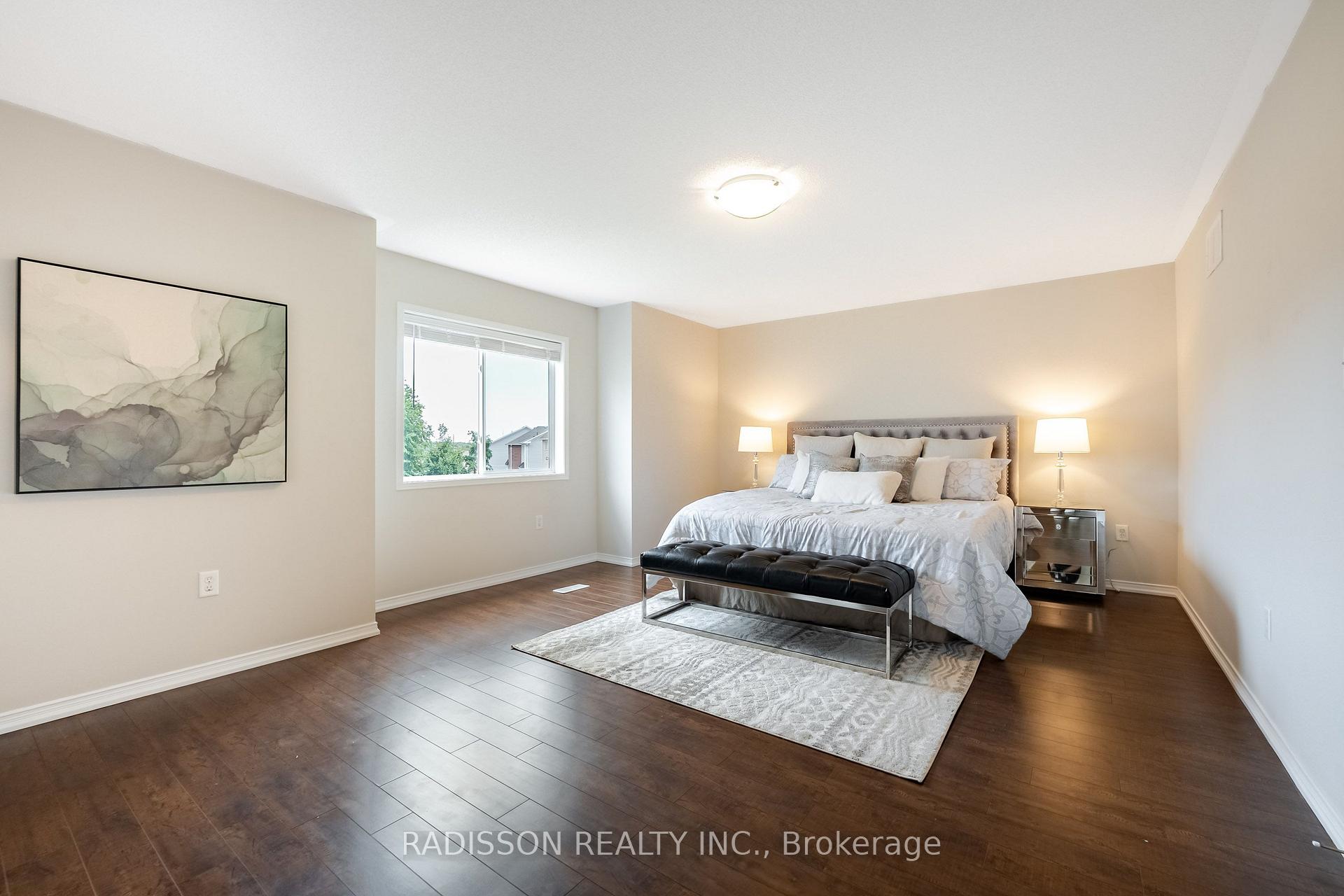Photo 13 of 1679 Arborwood Drive, Oshawa, Taunton — HOMEH
