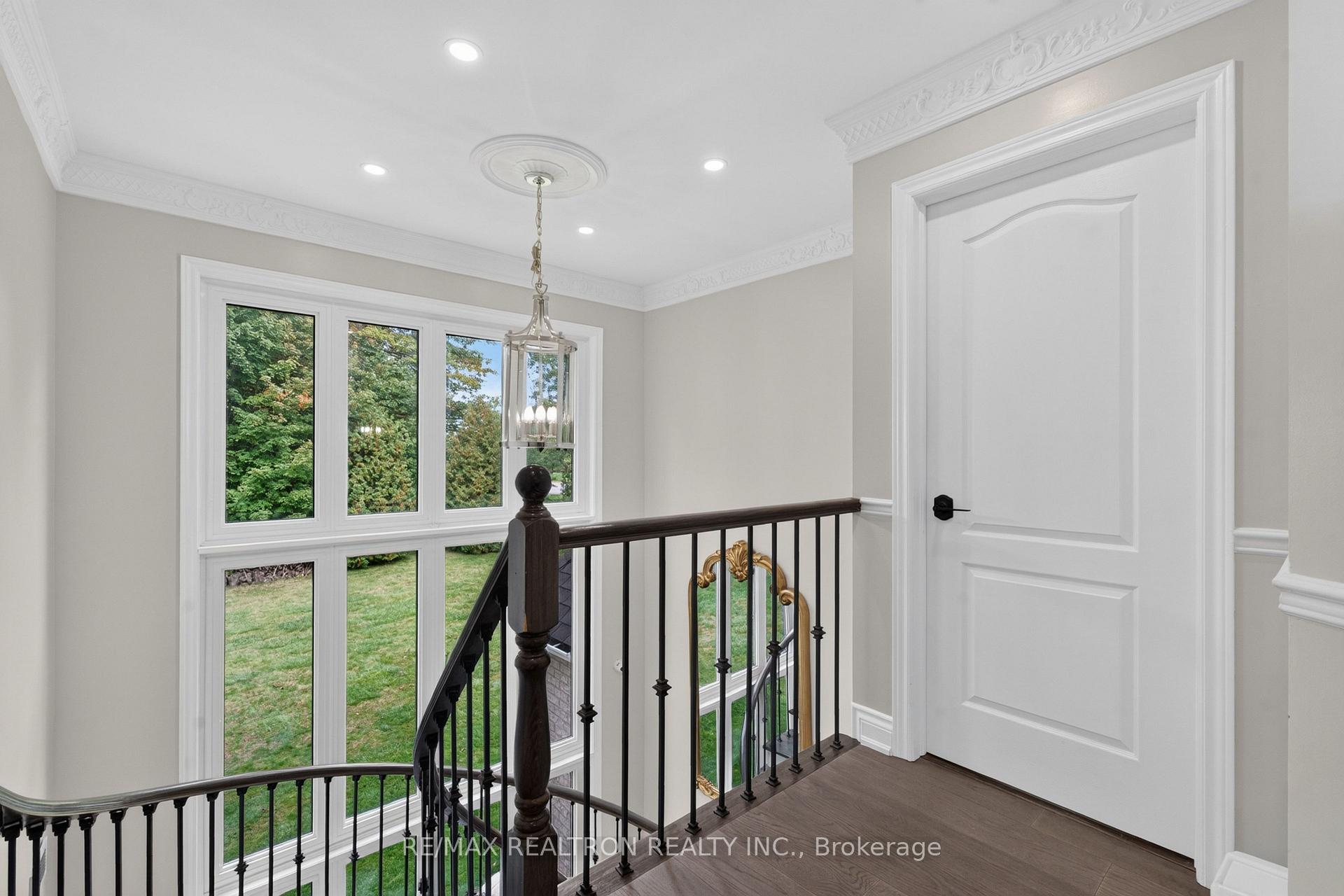 Photo 61 of 37 Offord Crescent, Aurora, Bayview Southeast — HOMEH