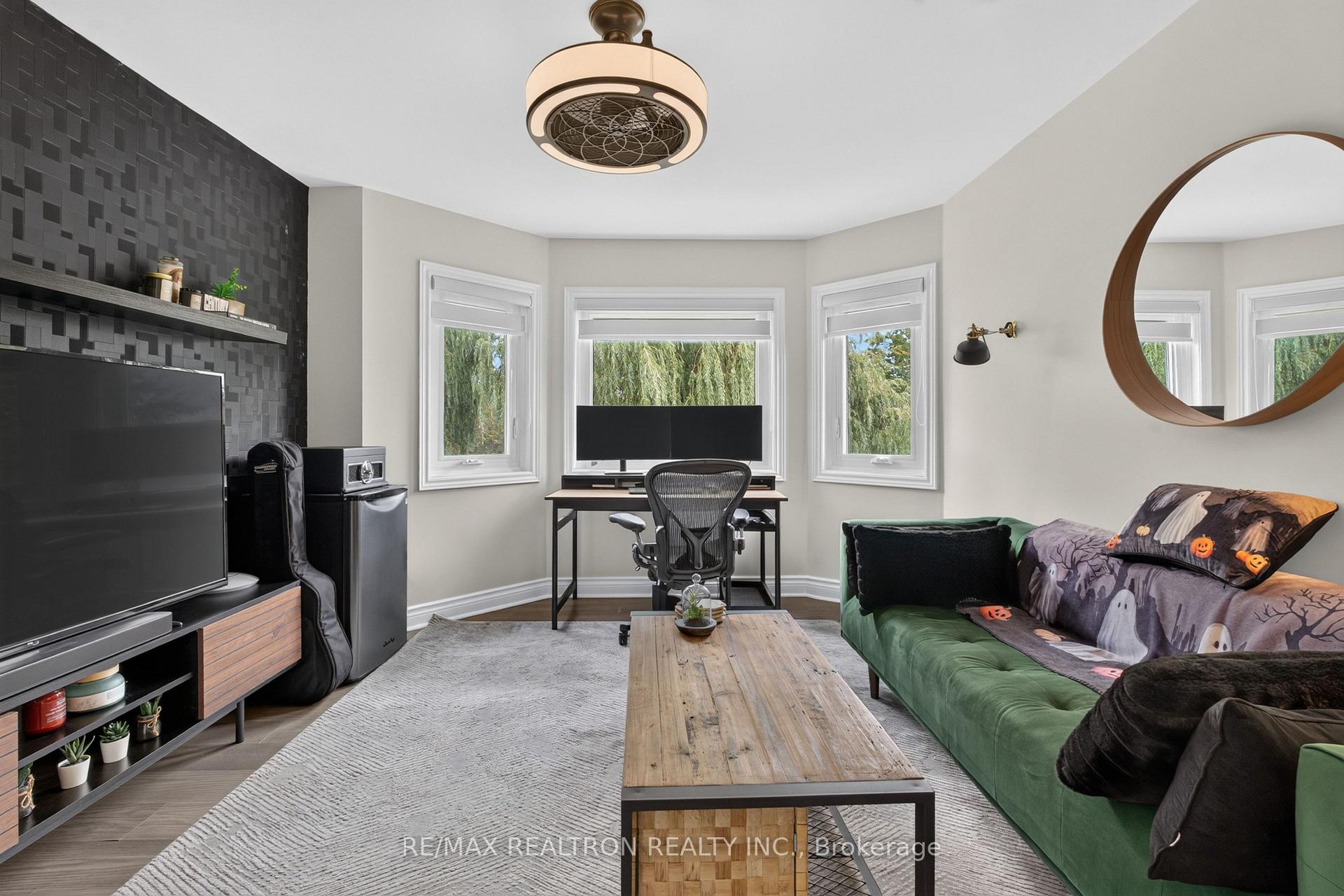 Photo 75 of 37 Offord Crescent, Aurora, Bayview Southeast — HOMEH