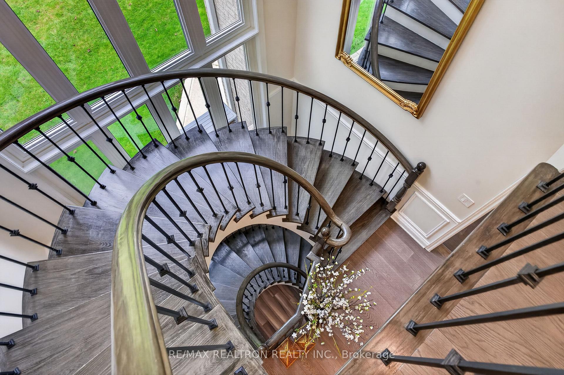 Photo 79 of 37 Offord Crescent, Aurora, Bayview Southeast — HOMEH