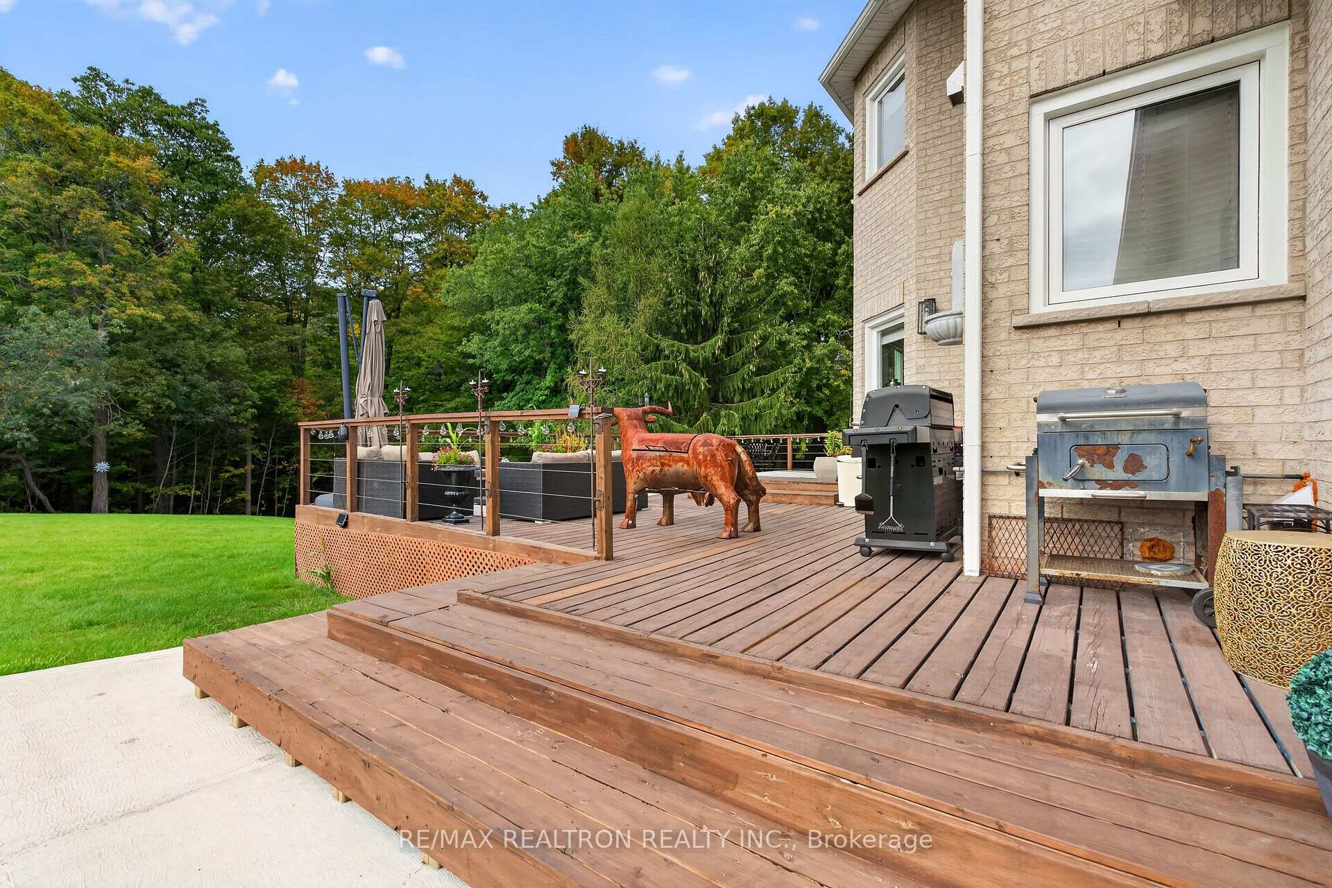 Photo 92 of 37 Offord Crescent, Aurora, Bayview Southeast — HOMEH