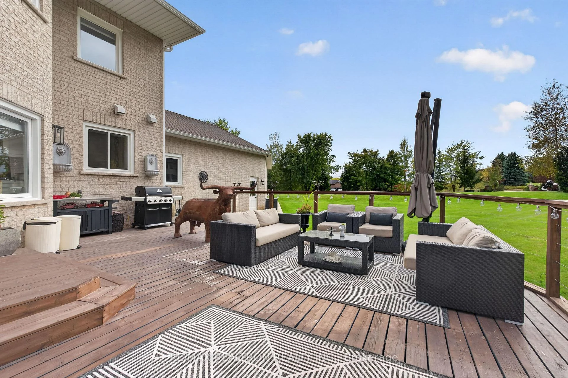 Photo 88 of 37 Offord Crescent, Aurora, Bayview Southeast — HOMEH
