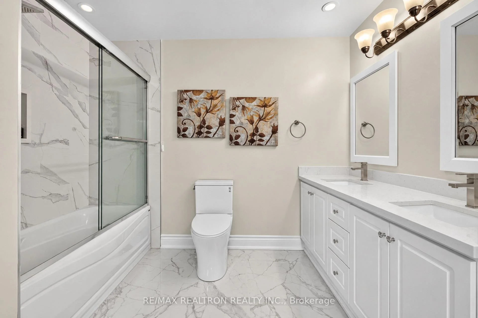 Photo 93 of 37 Offord Crescent, Aurora, Bayview Southeast — HOMEH
