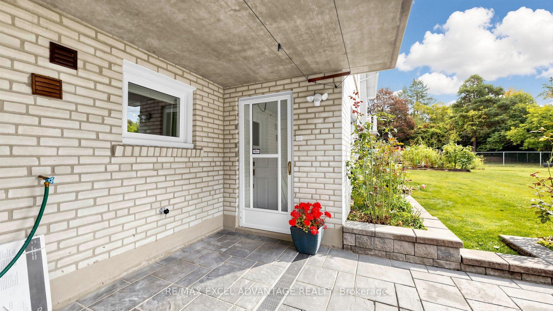 Photo 12 of Unit Lower, 125 Royal Orchard Boulevard, Markham, Royal Orchard — HOMEH