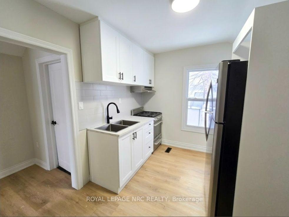 Photo 2 of Unit Unit 2, 129 Durham Street, Port Colborne, East Village — HOMEH