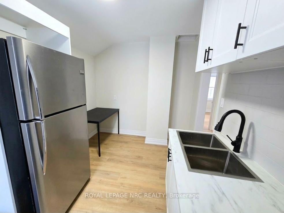 Photo 3 of Unit Unit 2, 129 Durham Street, Port Colborne, East Village — HOMEH
