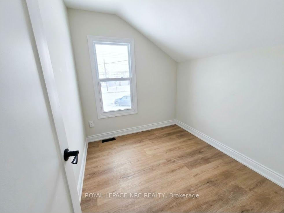 Photo 4 of Unit Unit 2, 129 Durham Street, Port Colborne, East Village — HOMEH