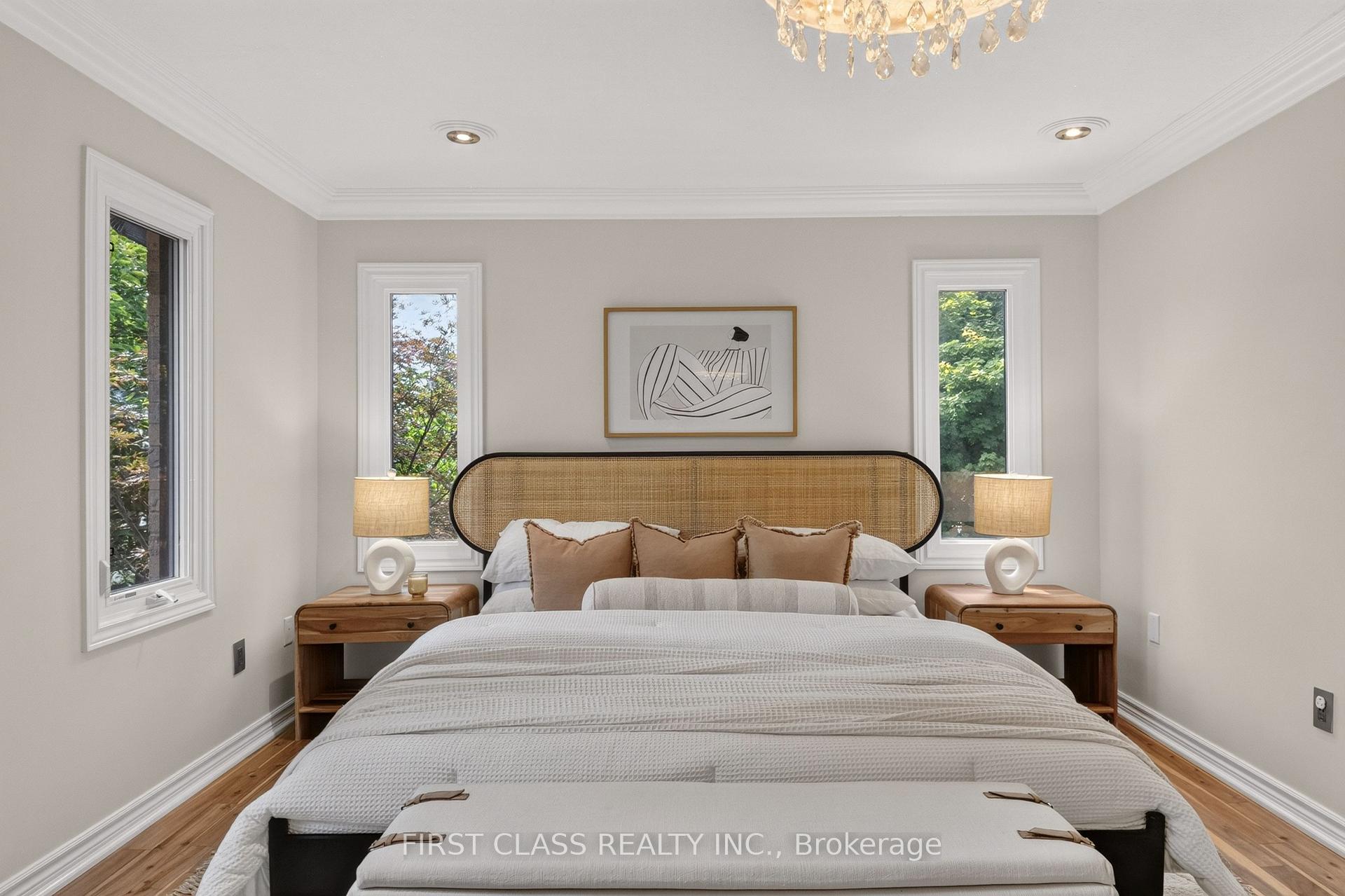 Photo 21 of 19 Tomlinson Circle, Markham, Buttonville — HOMEH