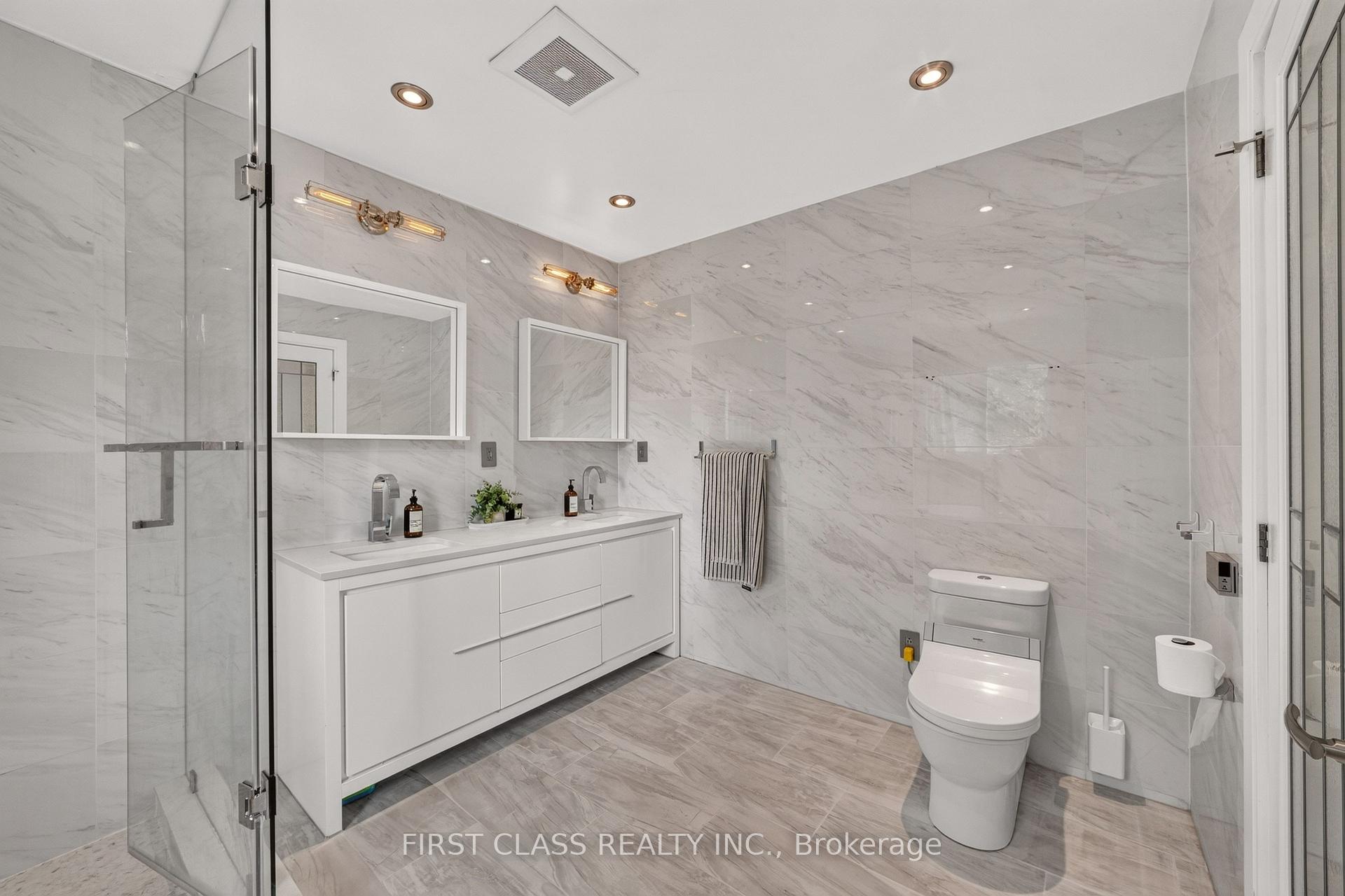 Photo 23 of 19 Tomlinson Circle, Markham, Buttonville — HOMEH