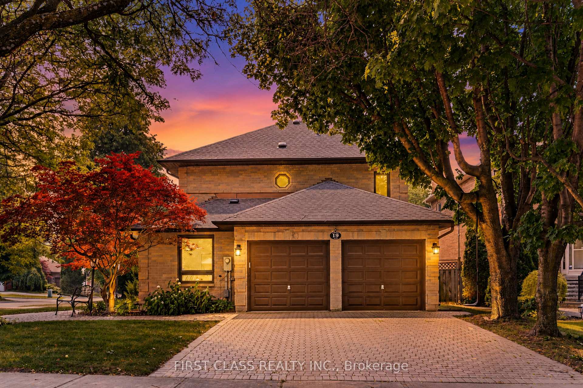 Photo 38 of 19 Tomlinson Circle, Markham, Buttonville — HOMEH