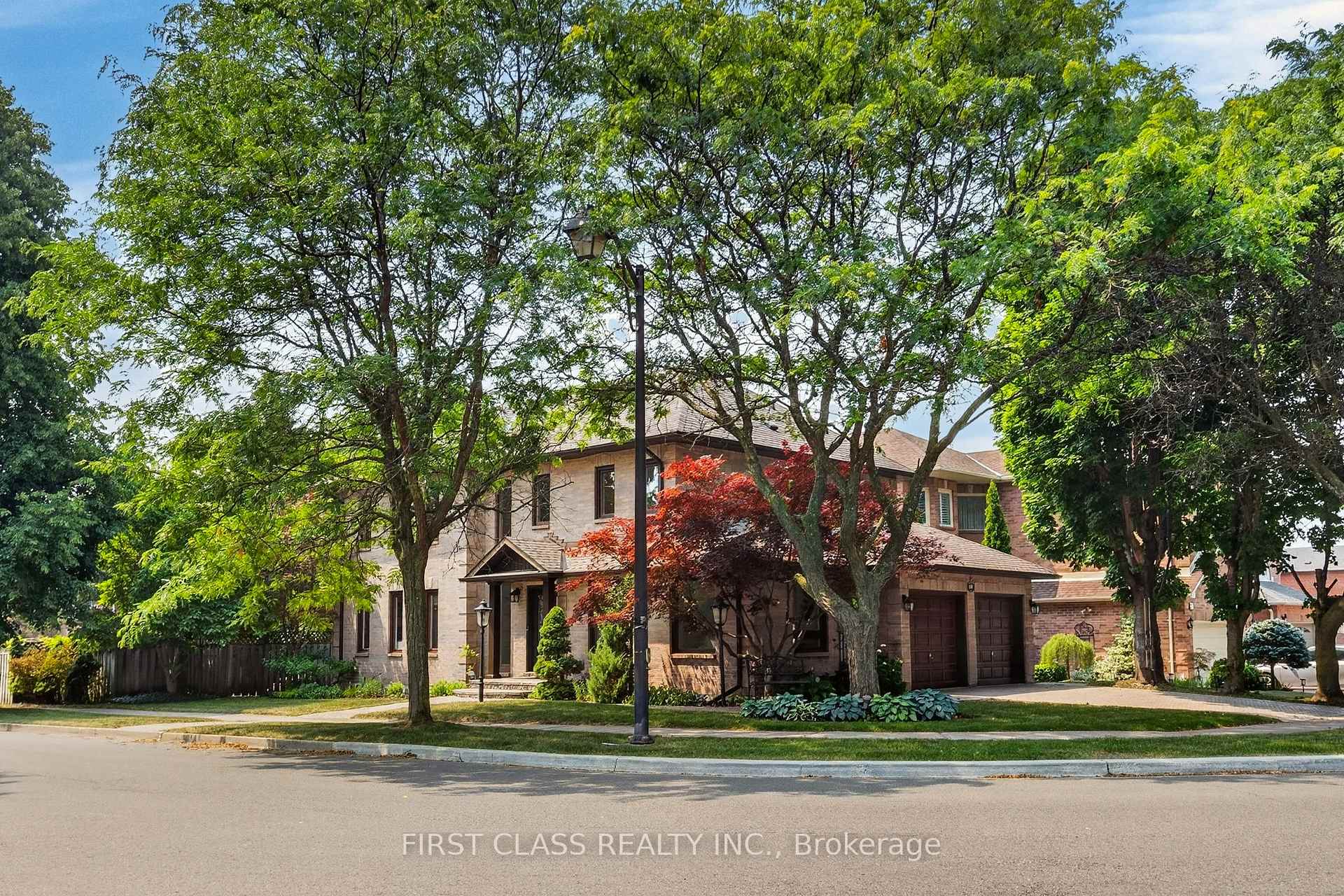 Photo 40 of 19 Tomlinson Circle, Markham, Buttonville — HOMEH