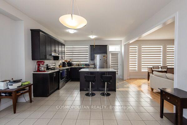 Photo 5 of 1 Icon Street, Brampton, Sandringham-Wellington — HOMEH