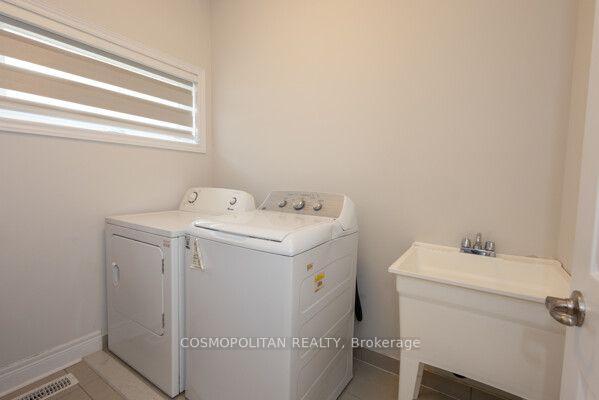 Photo 20 of 1 Icon Street, Brampton, Sandringham-Wellington — HOMEH