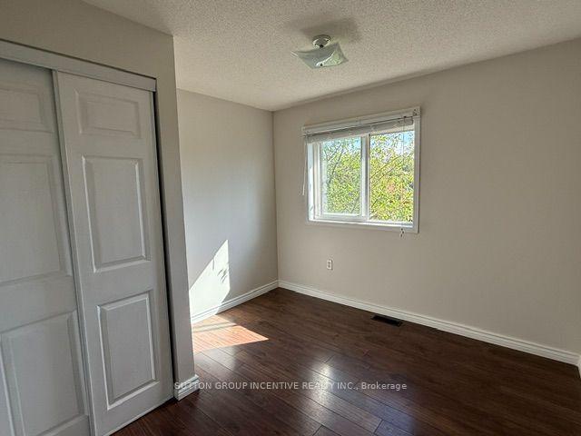 Photo 8 of 28 Weymouth Road, Barrie, Georgian Drive — HOMEH