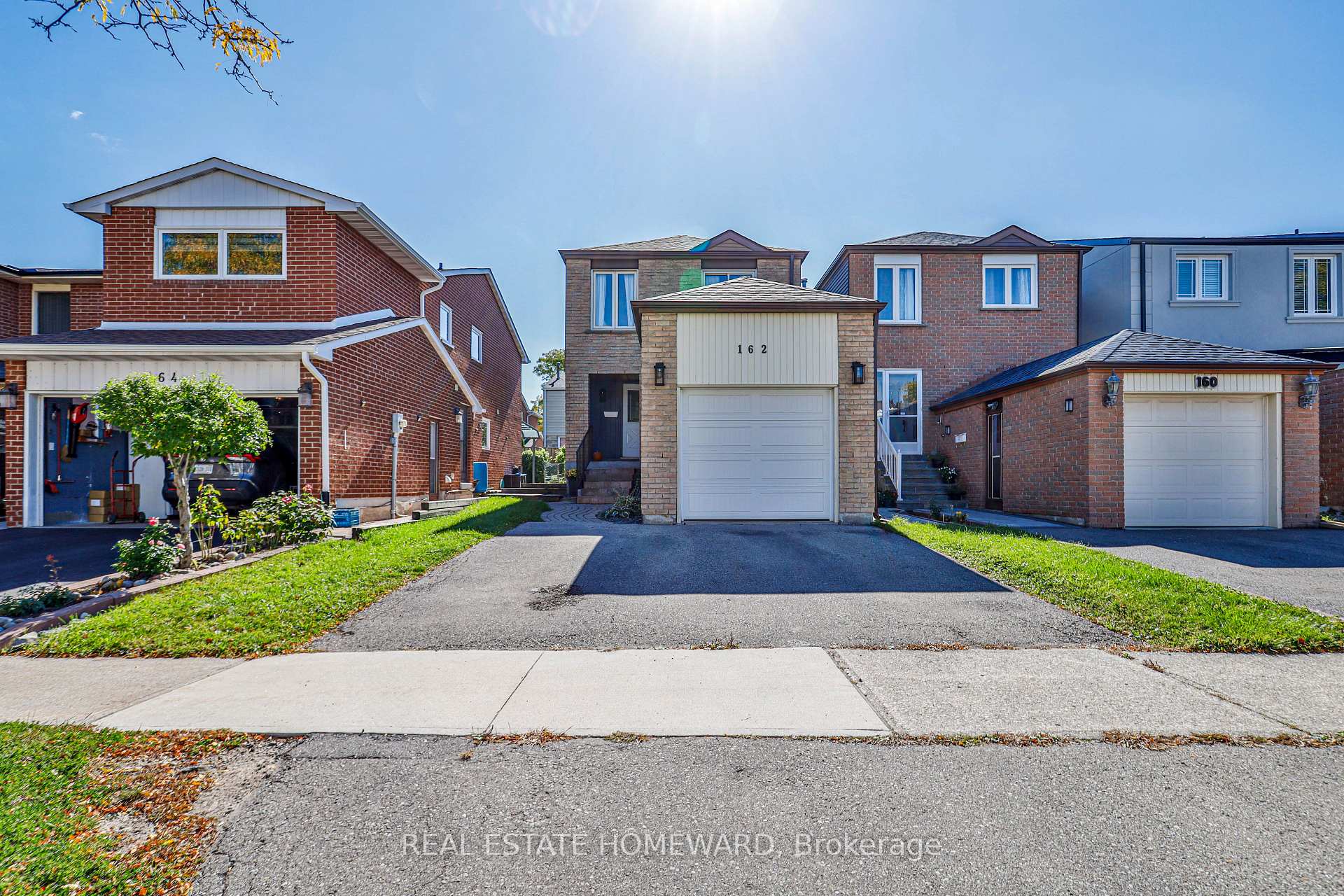 Photo of 162 Bob O'Link Avenue