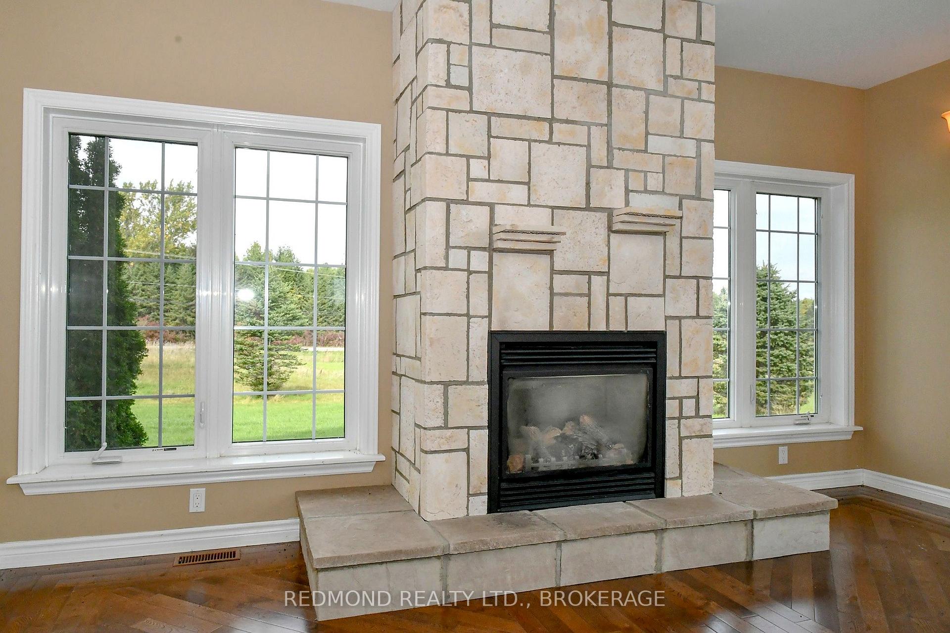 Photo 14 of 1461 English Way, Kingston, City North of 401 — HOMEH