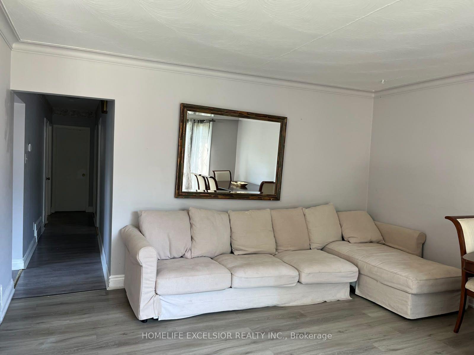 Photo 5 of Unit Main, 188 Confederation Drive, Scarborough, Woburn — HOMEH