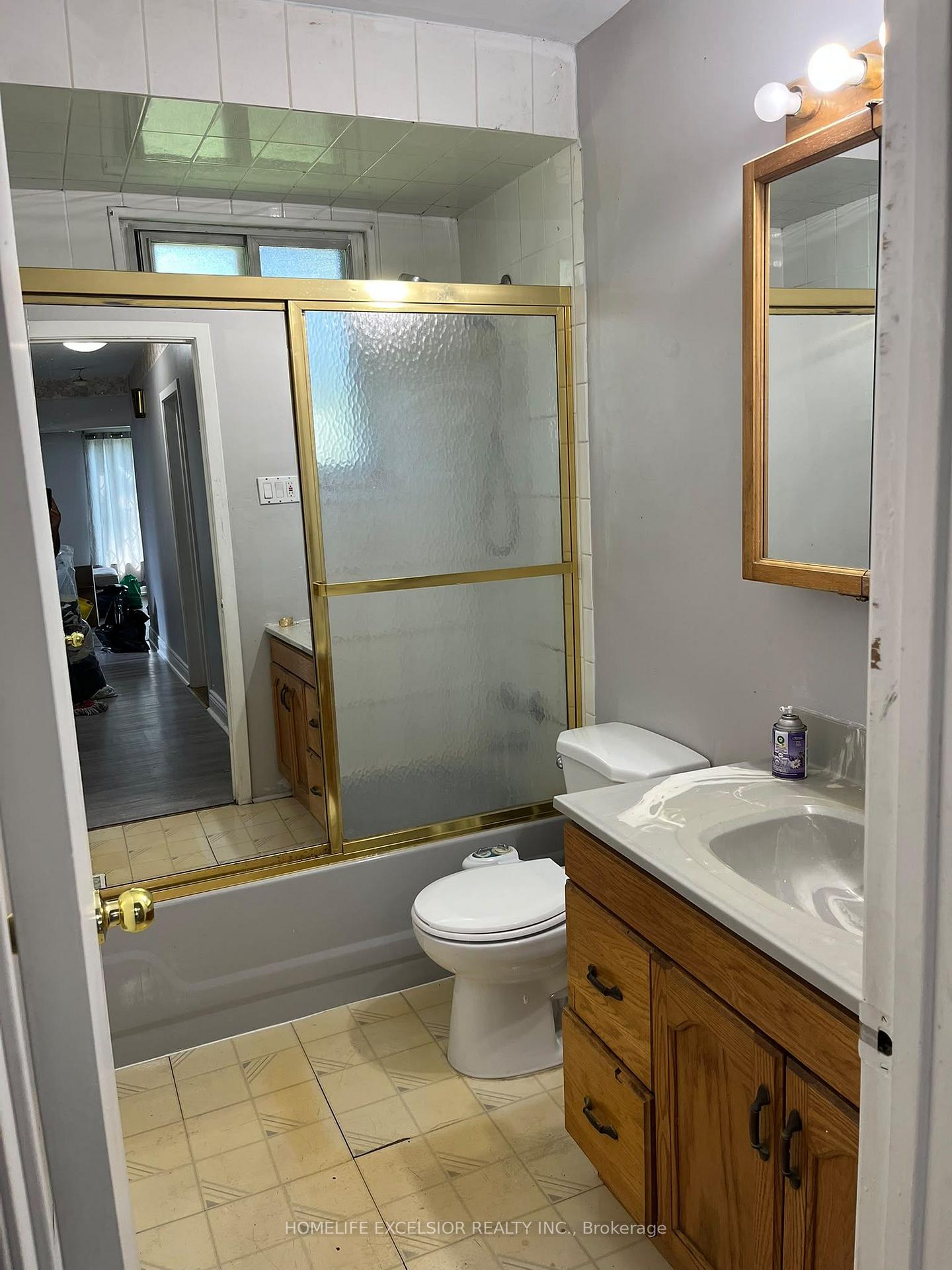 Photo 18 of Unit Main, 188 Confederation Drive, Scarborough, Woburn — HOMEH