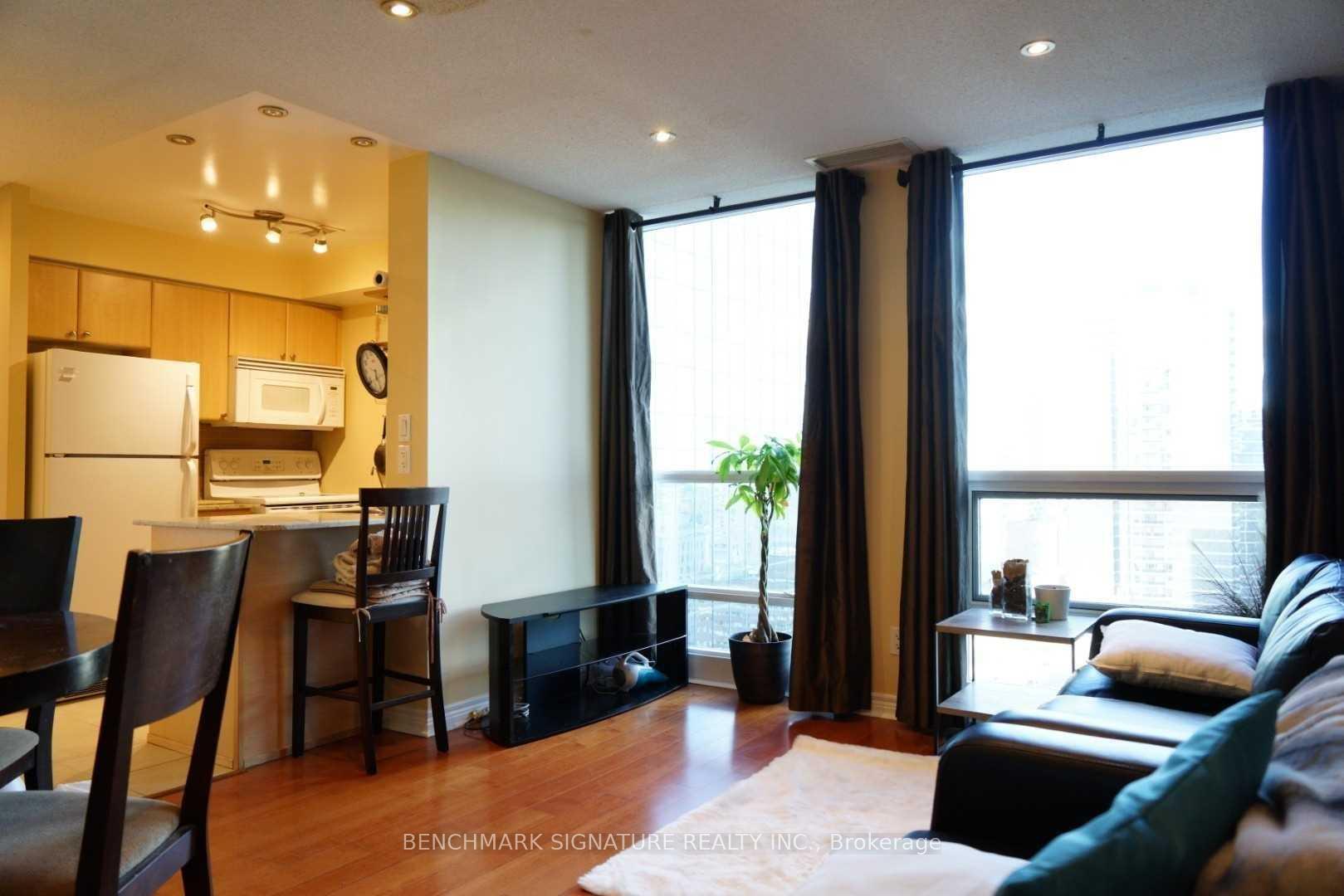 Photo 3 of Unit 3102, 763 Bay Street, Toronto, Bay Street Corridor — HOMEH