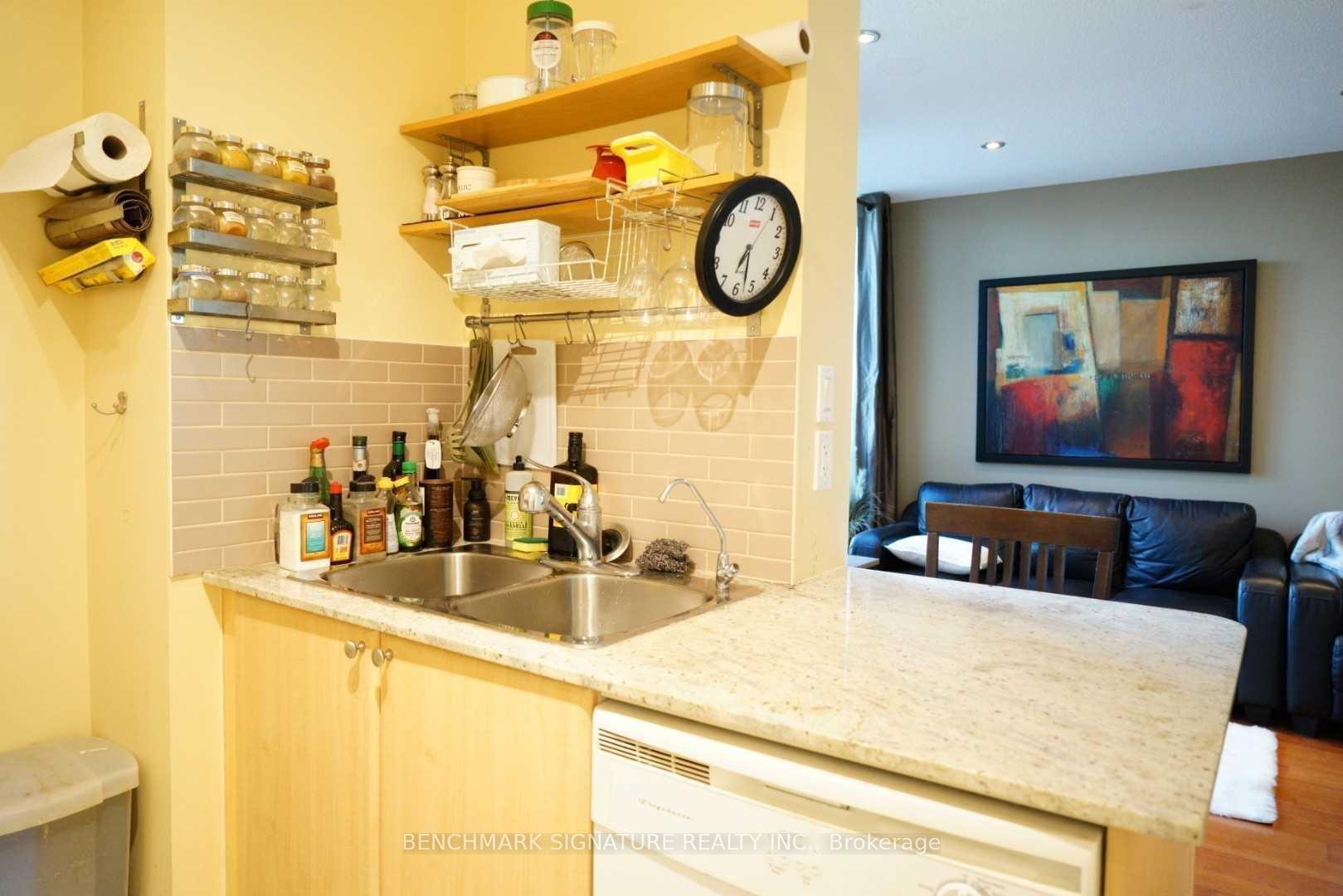 Photo 6 of Unit 3102, 763 Bay Street, Toronto, Bay Street Corridor — HOMEH