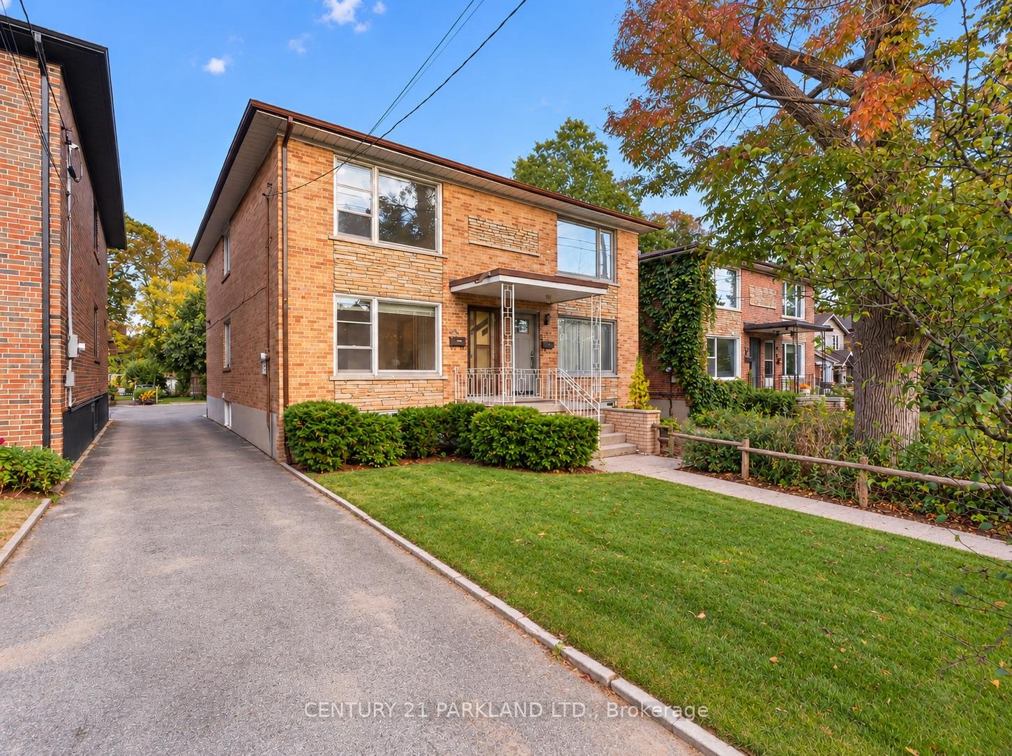 Photo of 85 Victoria Park Avenue