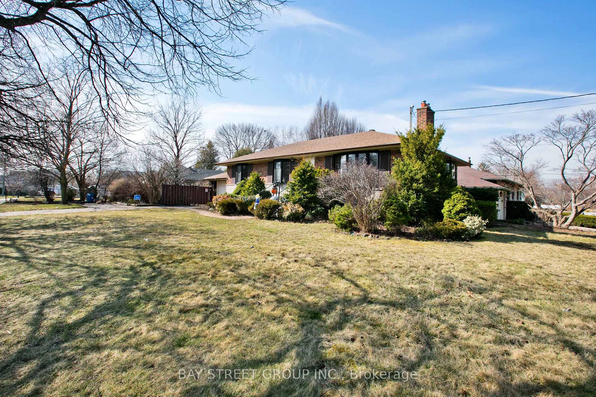 Photo 9 of 67 Elvaston Drive, North York, Victoria Village — HOMEH