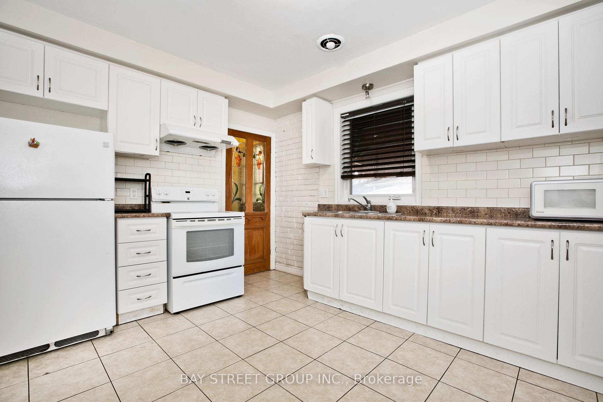 Photo 26 of 67 Elvaston Drive, North York, Victoria Village — HOMEH