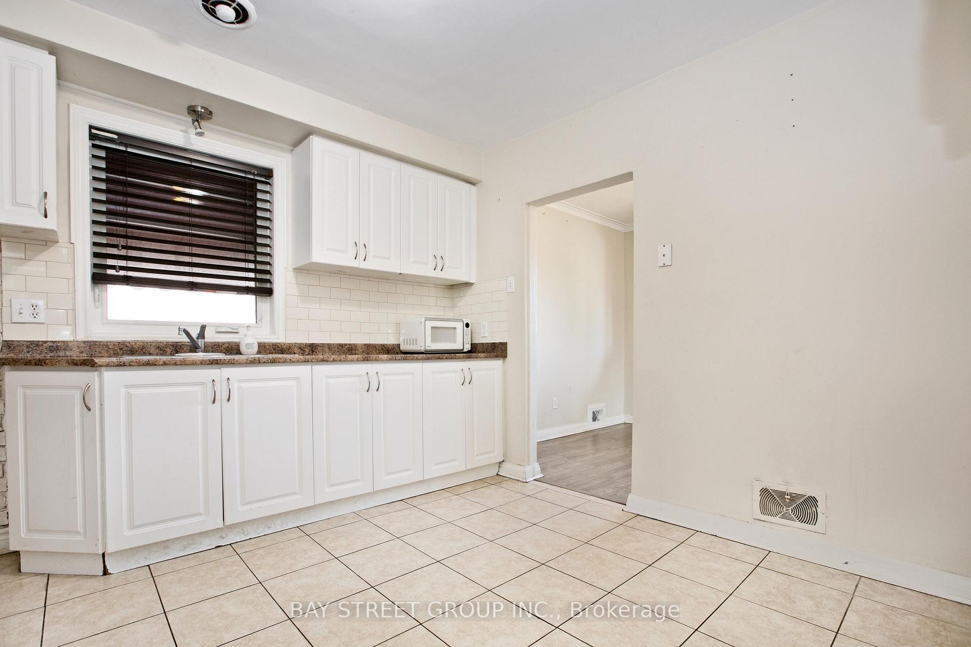 Photo 28 of 67 Elvaston Drive, North York, Victoria Village — HOMEH