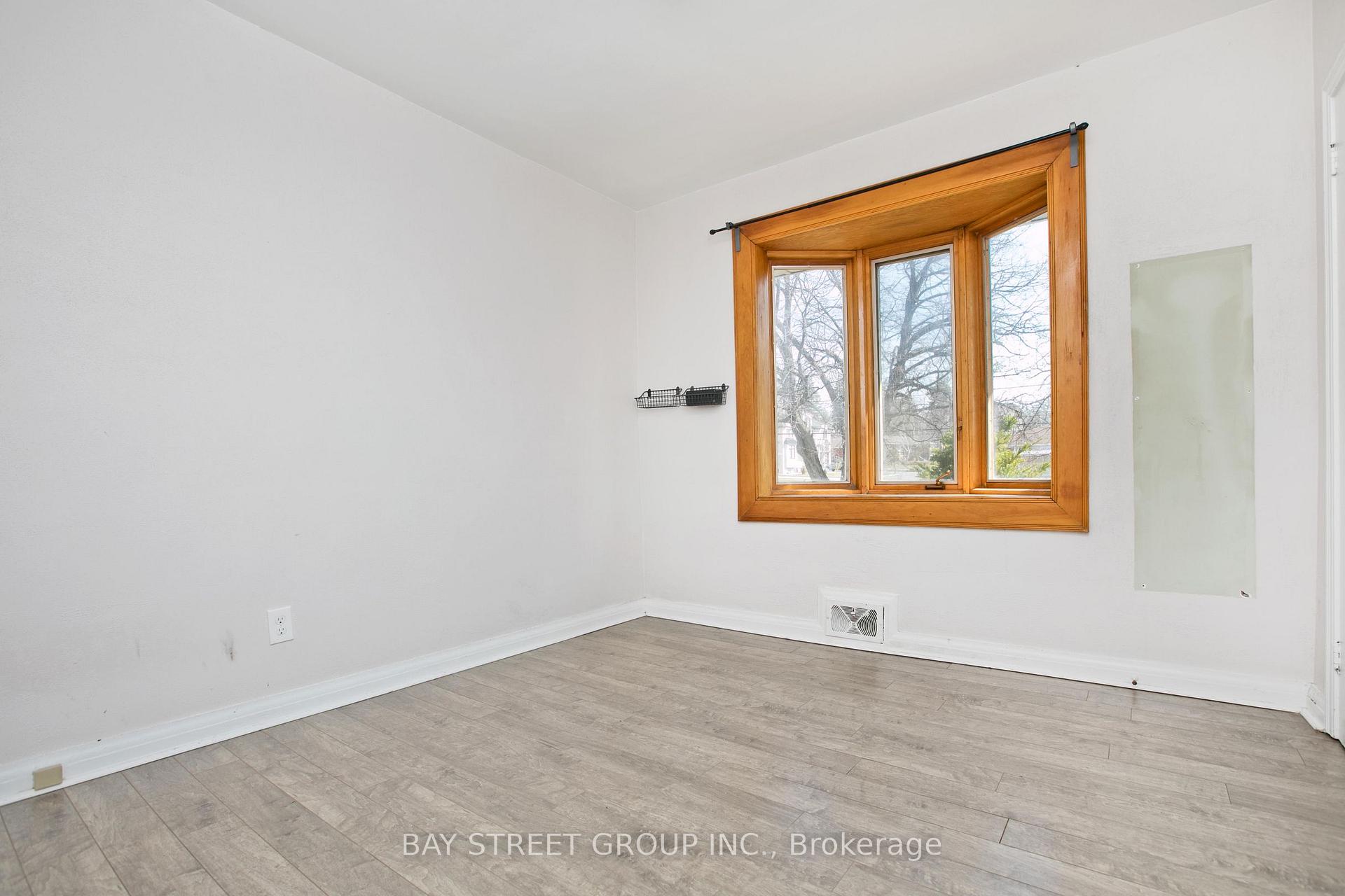 Photo 30 of 67 Elvaston Drive, North York, Victoria Village — HOMEH