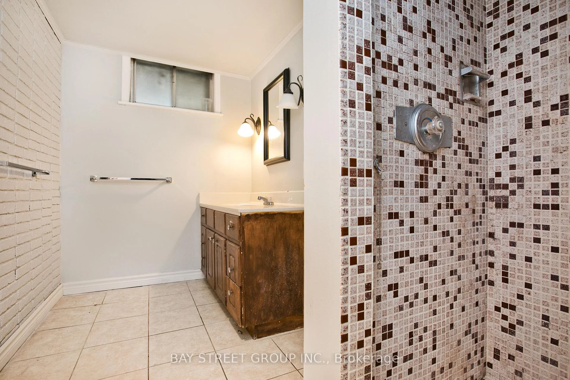 Photo 43 of 67 Elvaston Drive, North York, Victoria Village — HOMEH