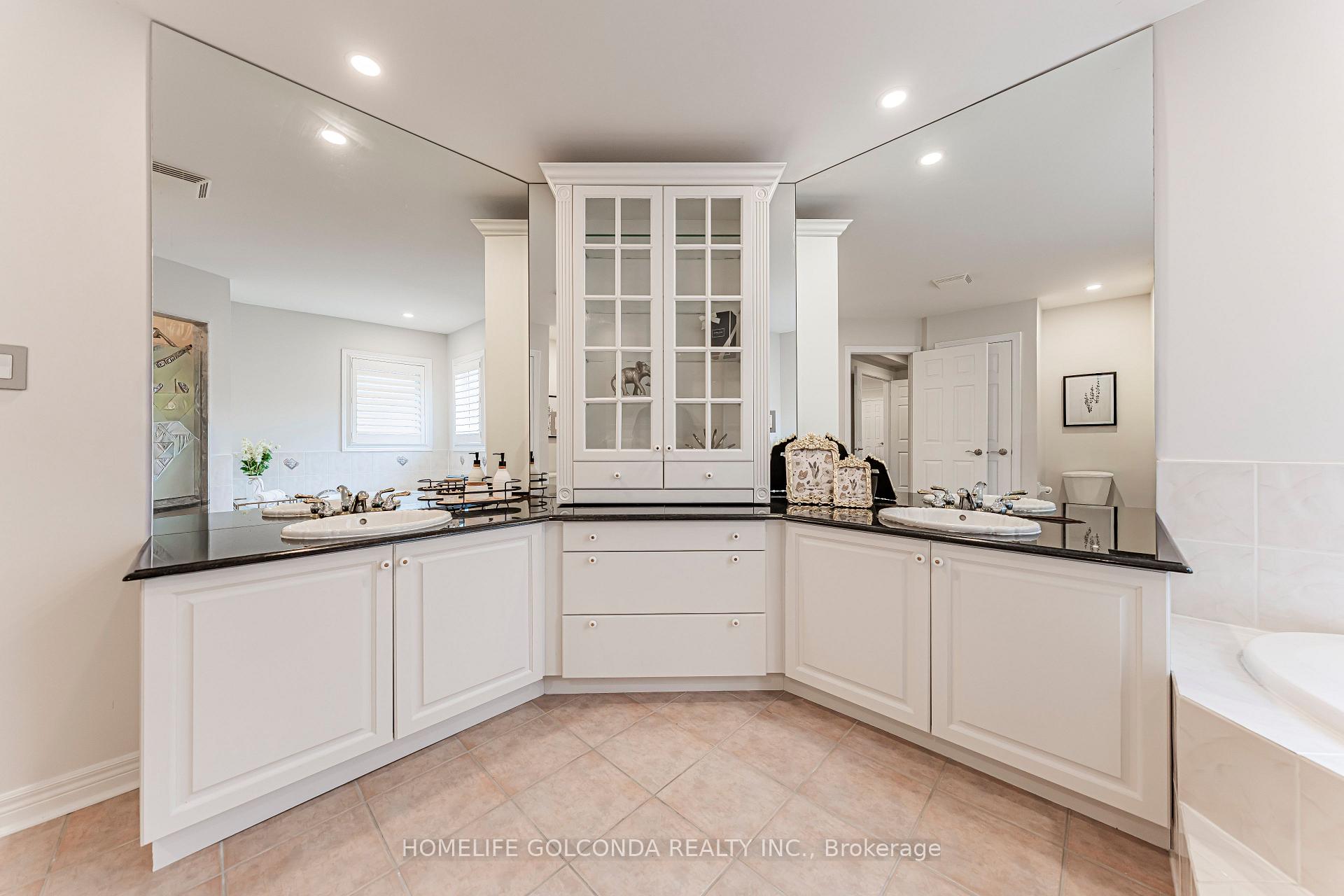 Photo 24 of 30 Goldring Crescent, Markham, Cachet — HOMEH