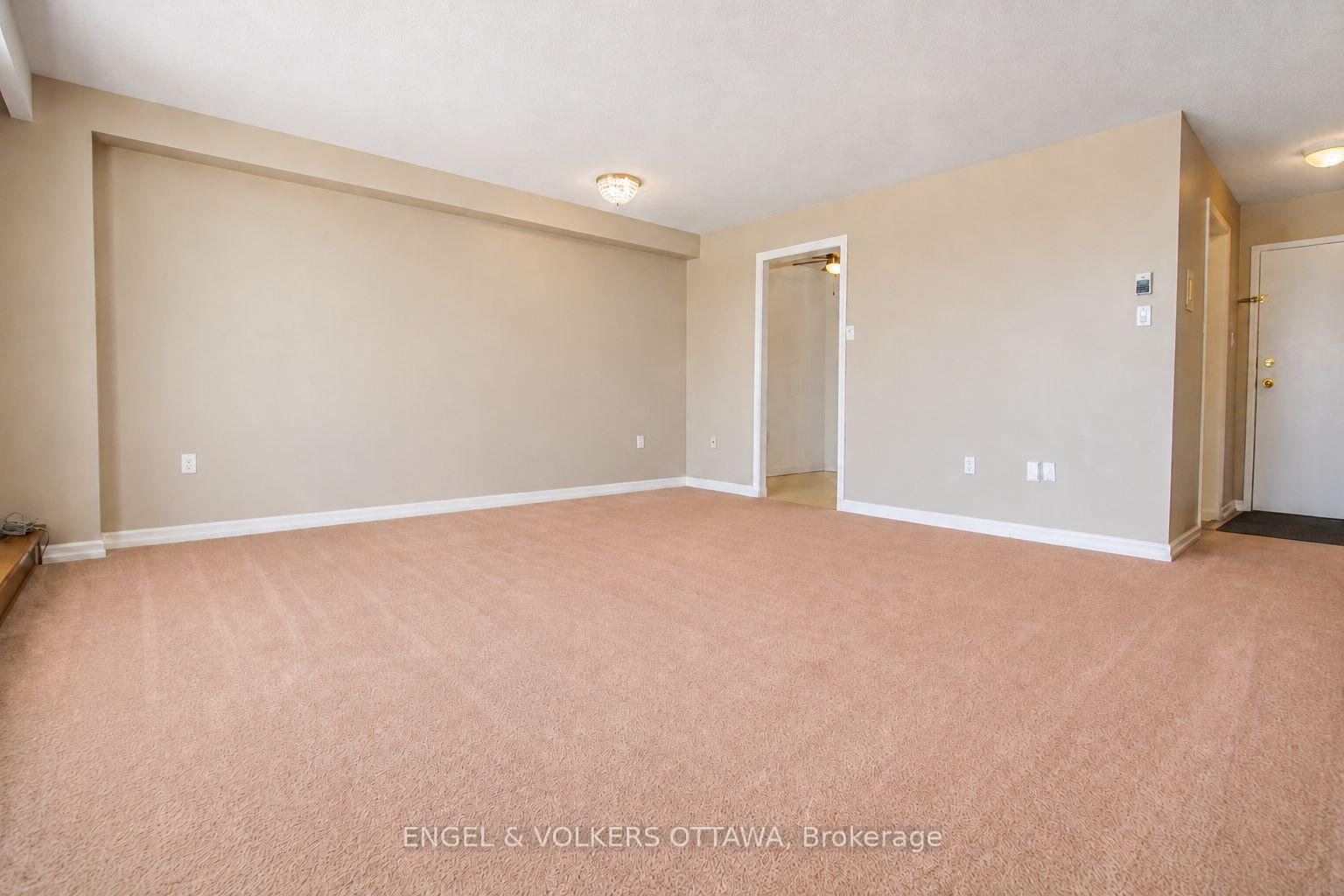 Photo 6 of Unit 210, 2400 Virginia Drive, Ottawa, Guildwood Estates - Urbandale Acres — HOMEH