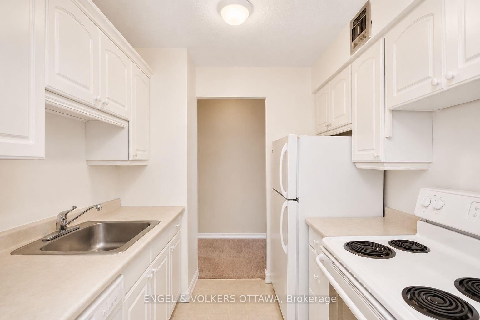 Photo 10 of Unit 210, 2400 Virginia Drive, Ottawa, Guildwood Estates - Urbandale Acres — HOMEH
