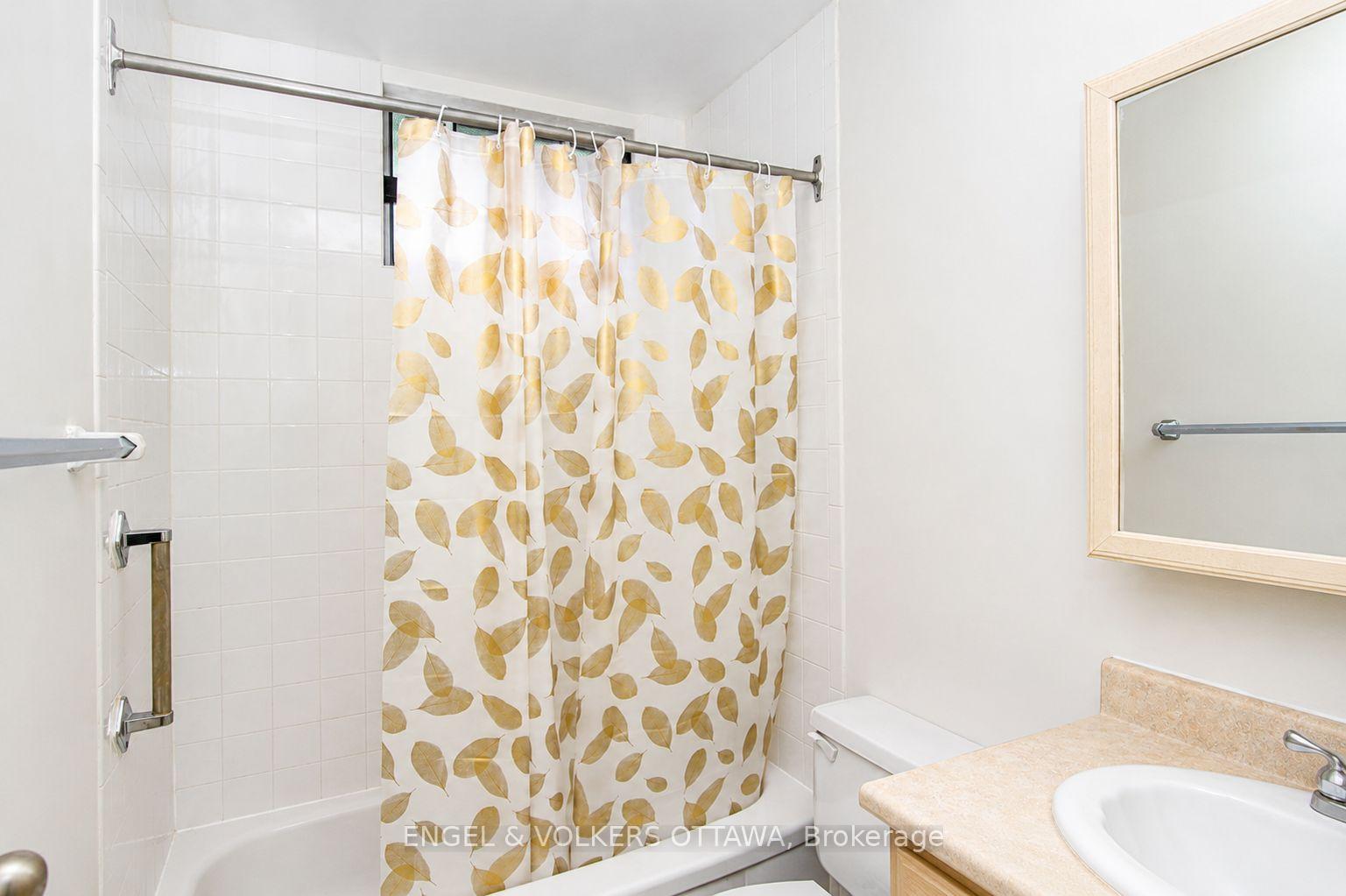 Photo 15 of Unit 210, 2400 Virginia Drive, Ottawa, Guildwood Estates - Urbandale Acres — HOMEH