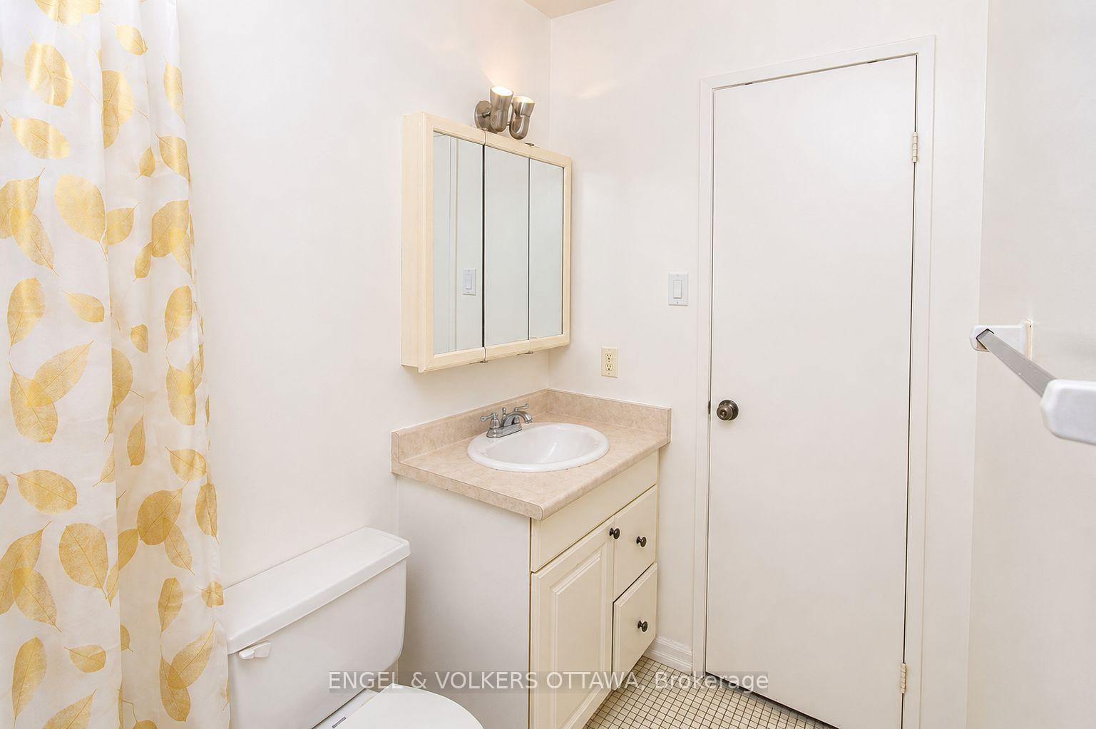 Photo 16 of Unit 210, 2400 Virginia Drive, Ottawa, Guildwood Estates - Urbandale Acres — HOMEH