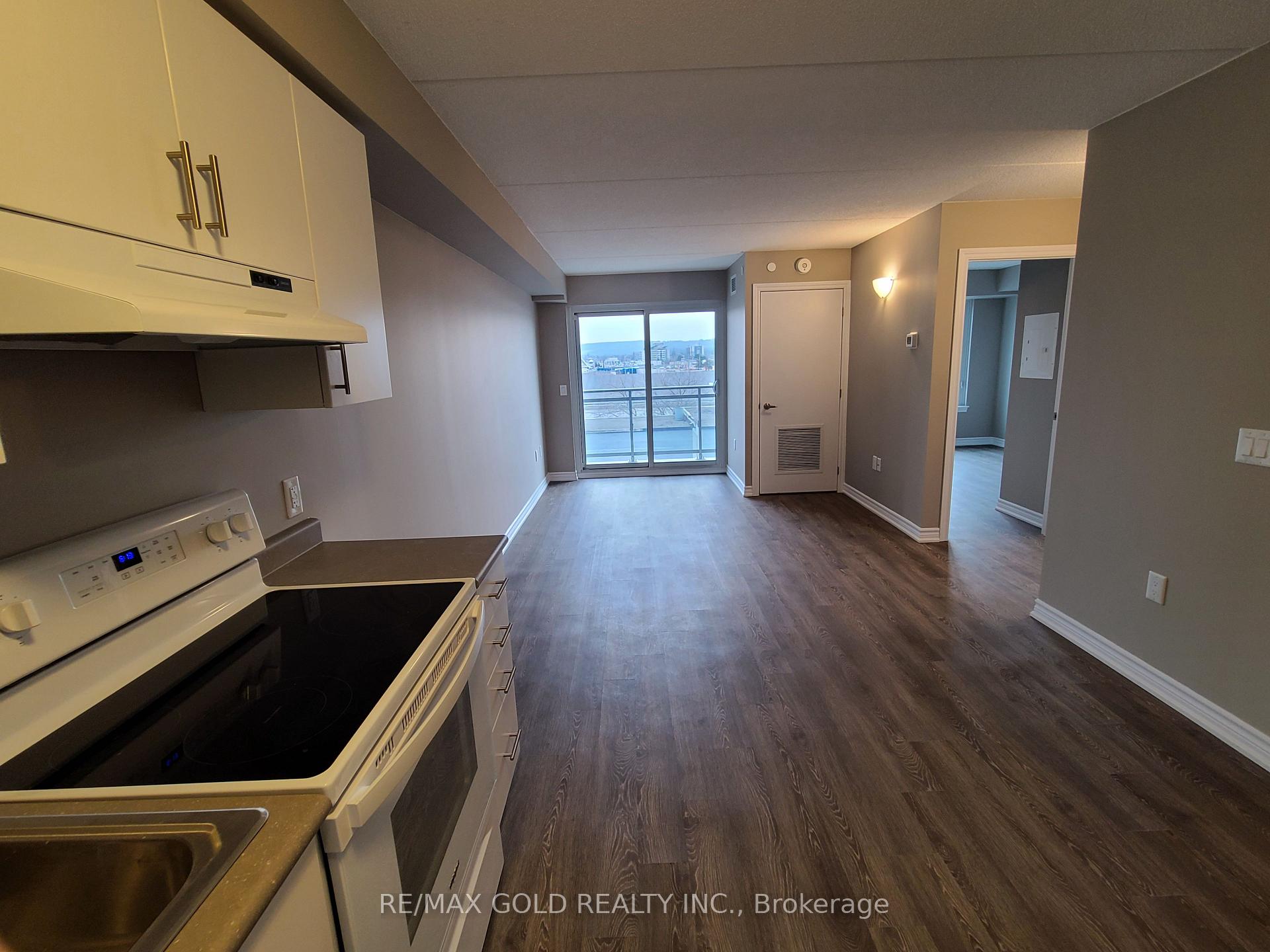 Photo 10 of Unit 309, 716 Main Street E, Milton, Timberlea — HOMEH