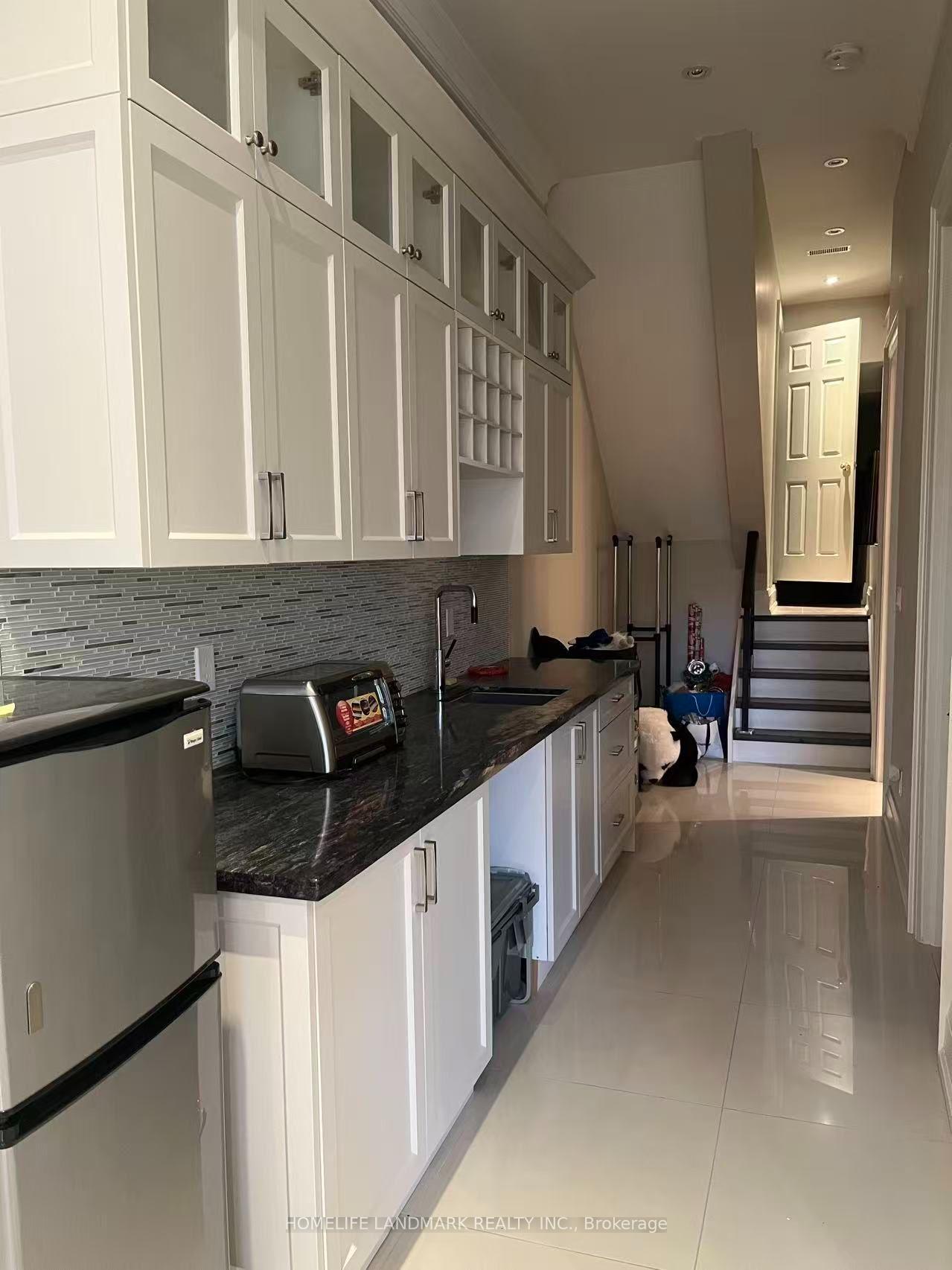 Photo 8 of Unit Lower, 102 Wanless Avenue, Toronto, Lawrence Park North — HOMEH