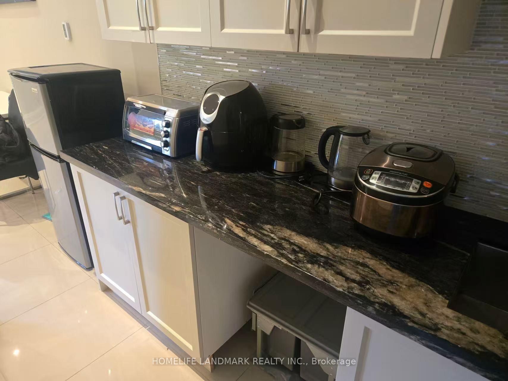 Photo 10 of Unit Lower, 102 Wanless Avenue, Toronto, Lawrence Park North — HOMEH