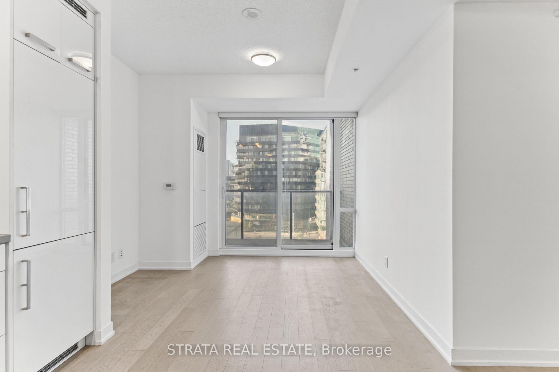 Photo 5 of Unit S615, 120 Bayview Avenue, Toronto, Waterfront Communities — HOMEH
