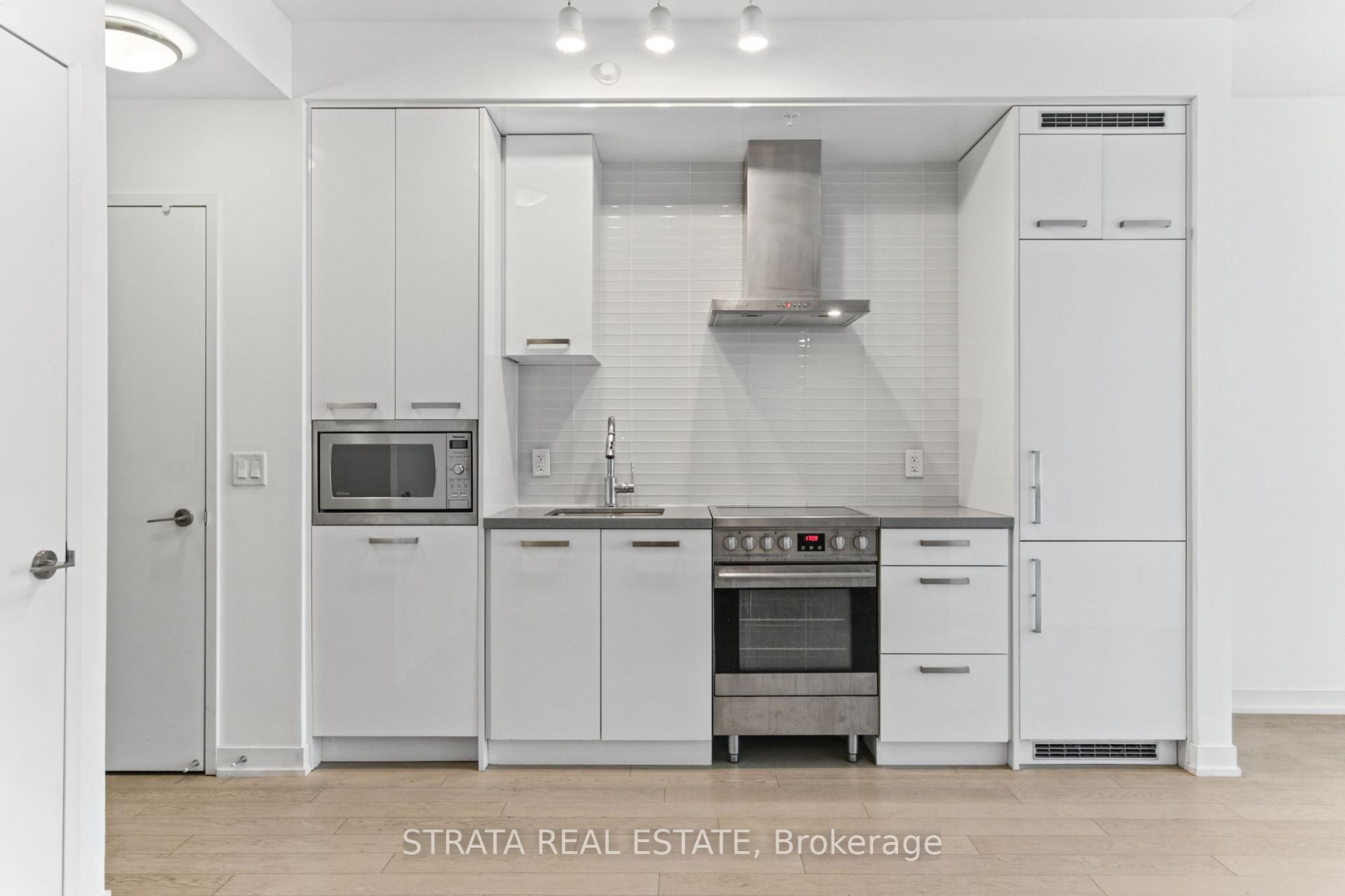 Photo 9 of Unit S615, 120 Bayview Avenue, Toronto, Waterfront Communities — HOMEH
