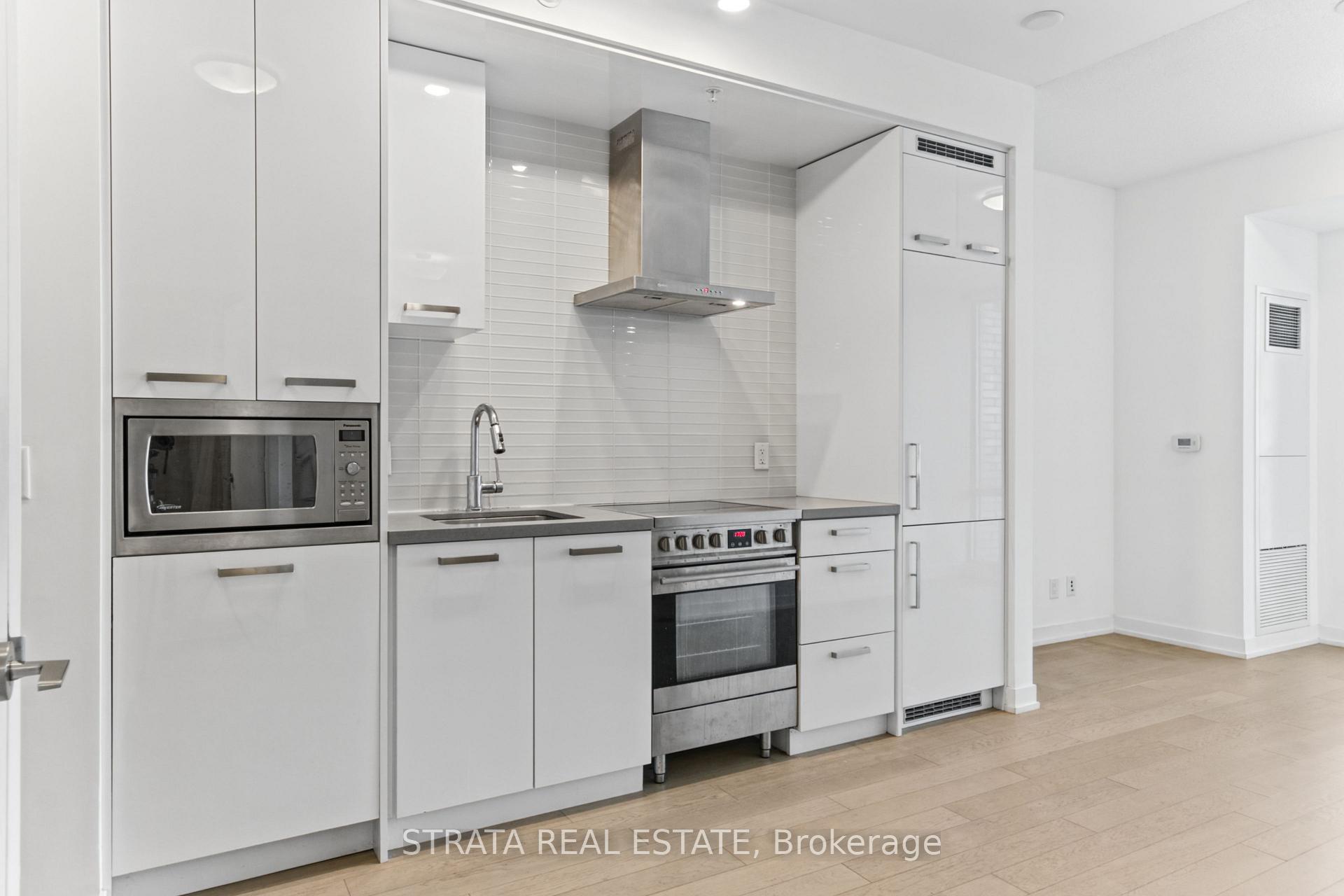 Photo 10 of Unit S615, 120 Bayview Avenue, Toronto, Waterfront Communities — HOMEH