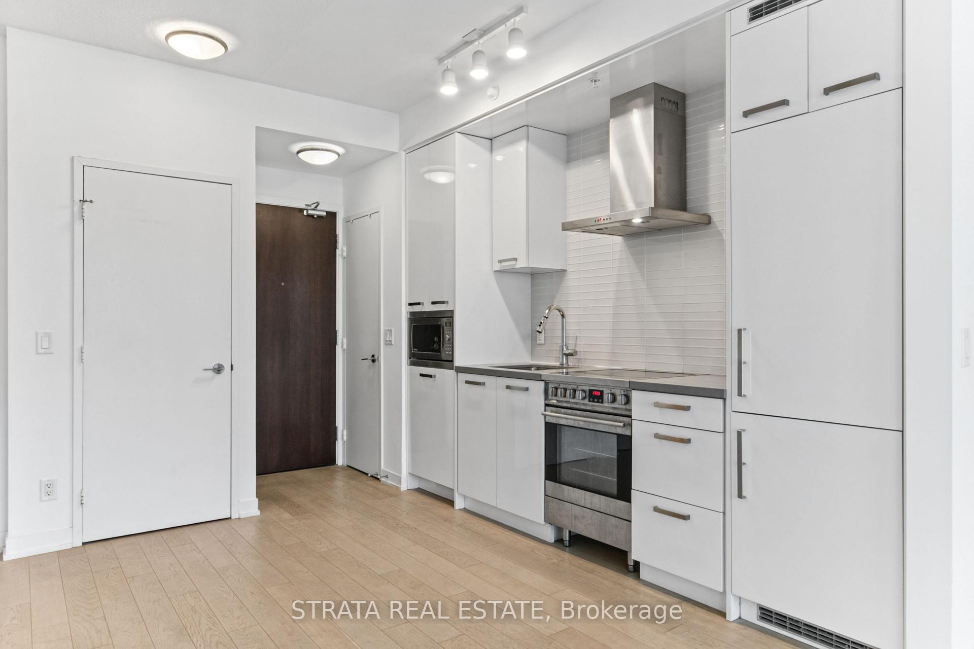 Photo 11 of Unit S615, 120 Bayview Avenue, Toronto, Waterfront Communities — HOMEH