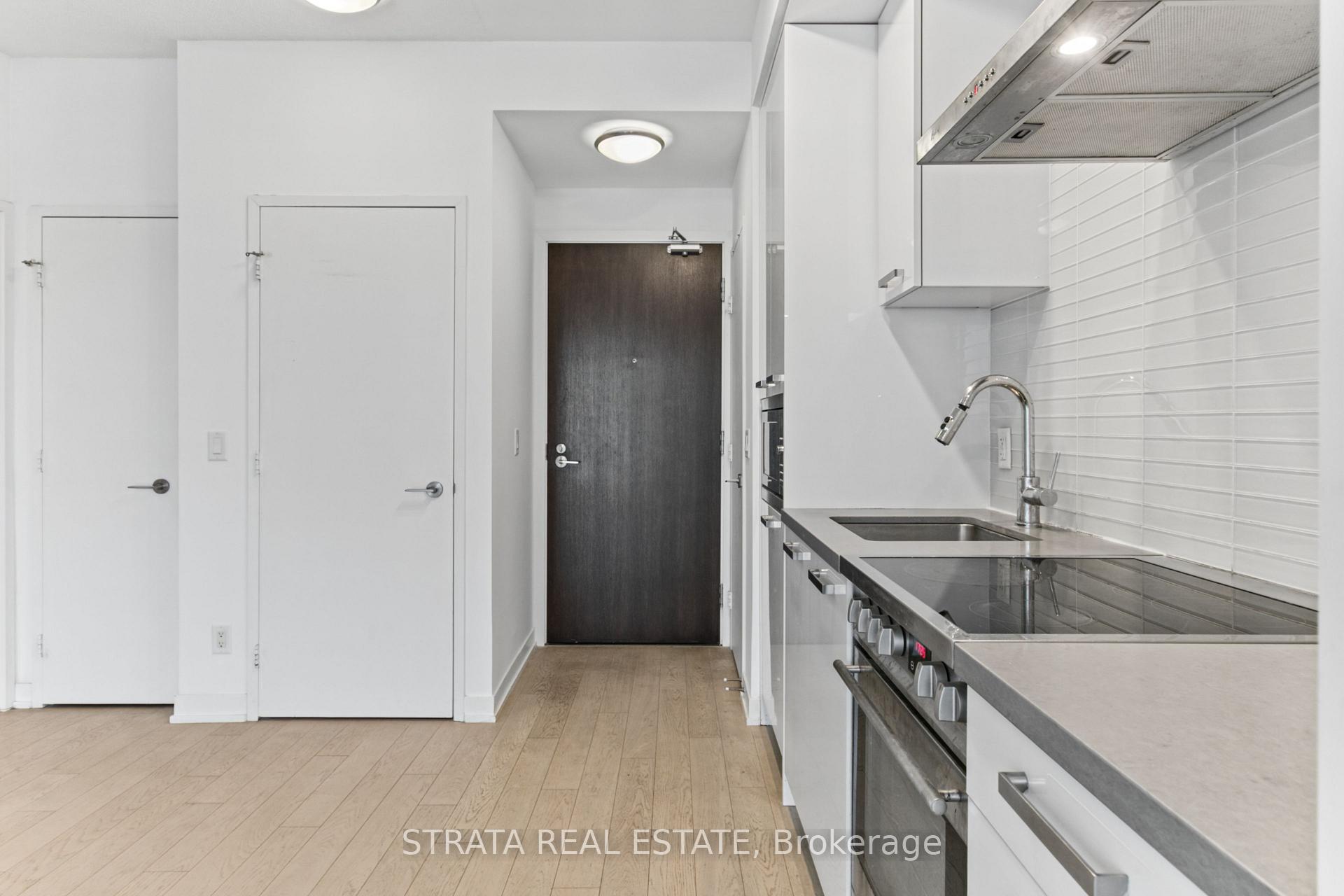 Photo 12 of Unit S615, 120 Bayview Avenue, Toronto, Waterfront Communities — HOMEH