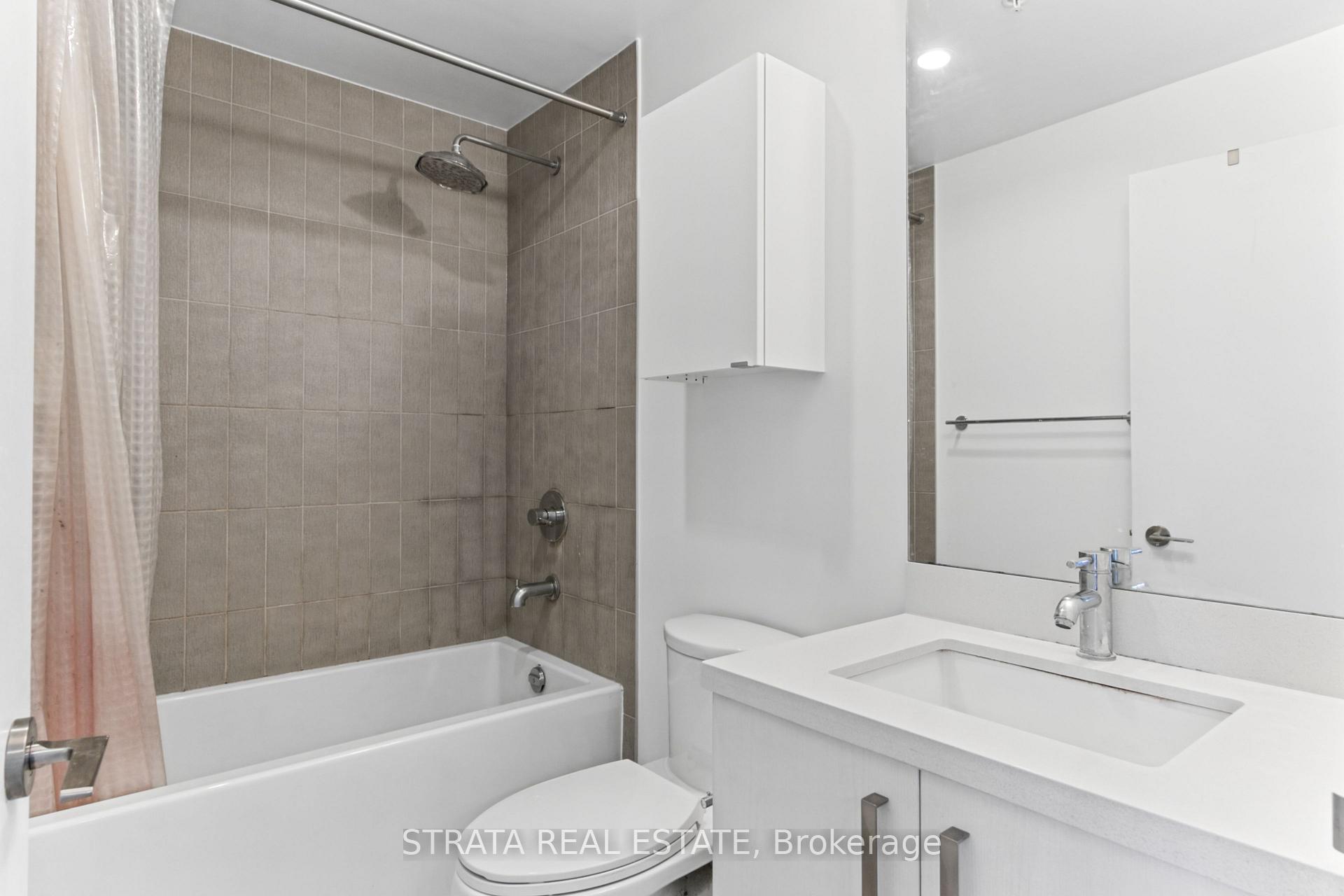 Photo 16 of Unit S615, 120 Bayview Avenue, Toronto, Waterfront Communities — HOMEH